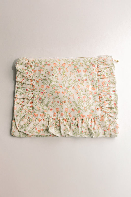 Vintage-Inspired Floral Pouch- Douce Pétale