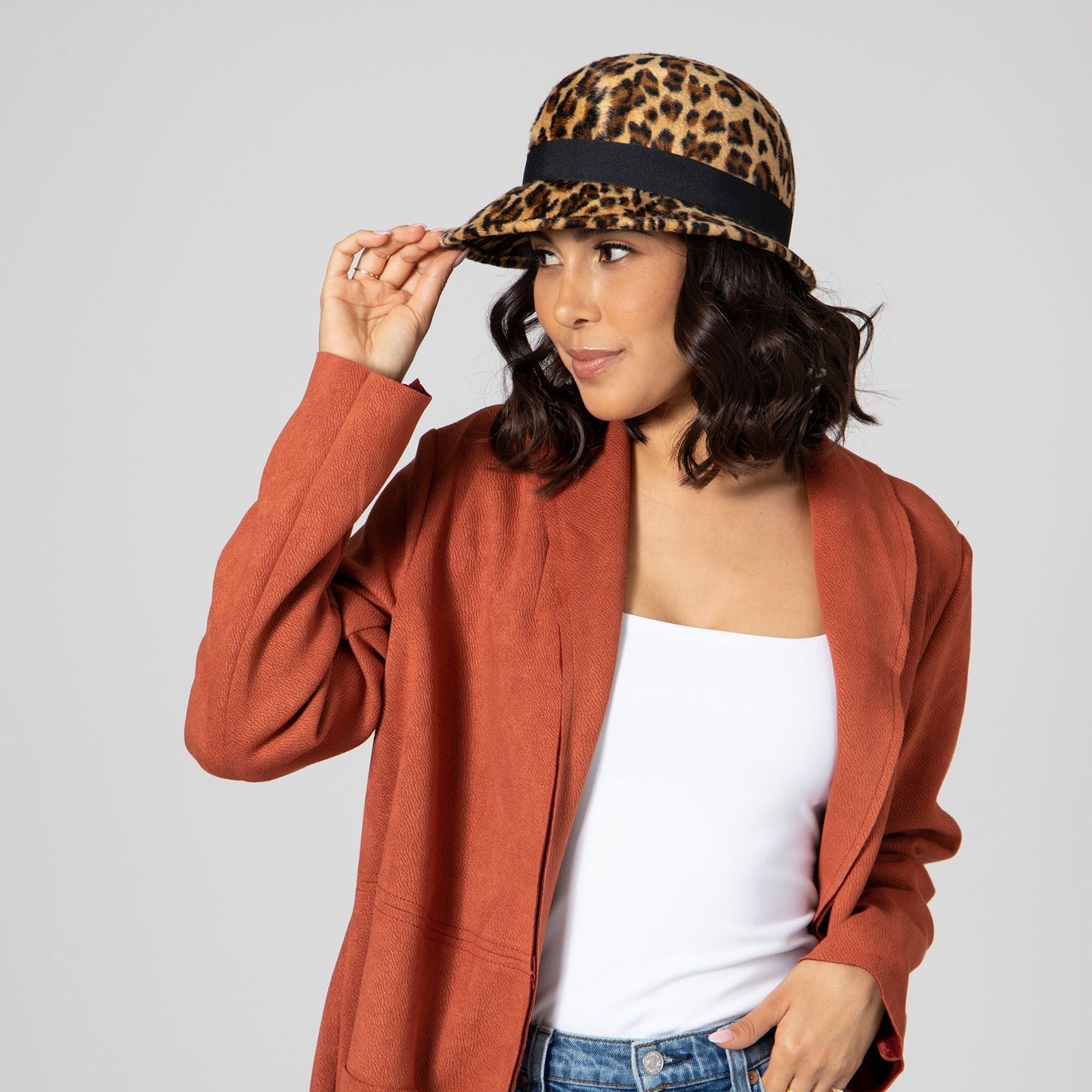 Women's Faux wool felt leopard cloche with grosgrain bow