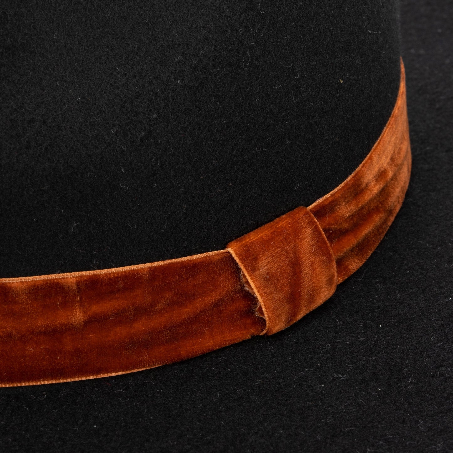 Women's Faux Felt Fedora W/ Velvet Band