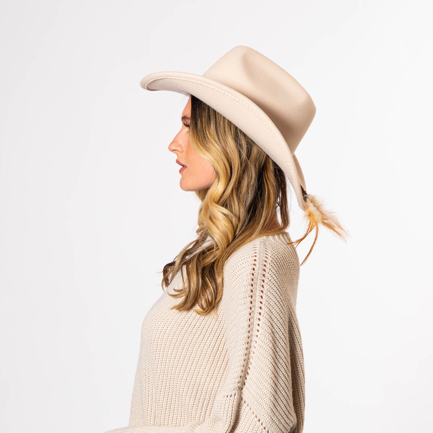 Cattleman's Crease Cowboy with Feathered Ends