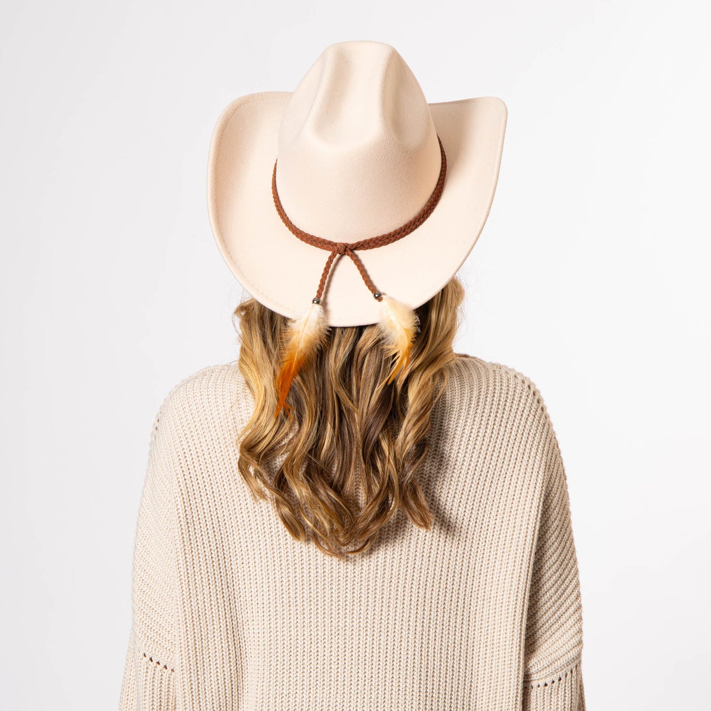 Cattleman's Crease Cowboy with Feathered Ends