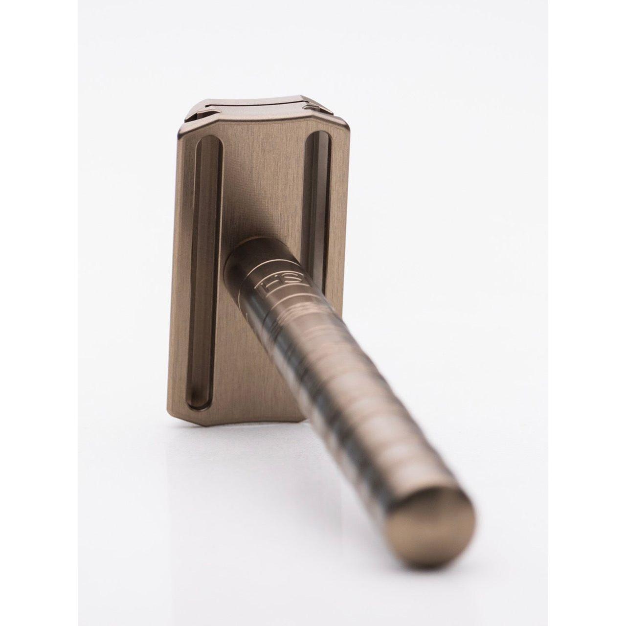 Henson Shaving [AL13-V2] Mild Safety Razor