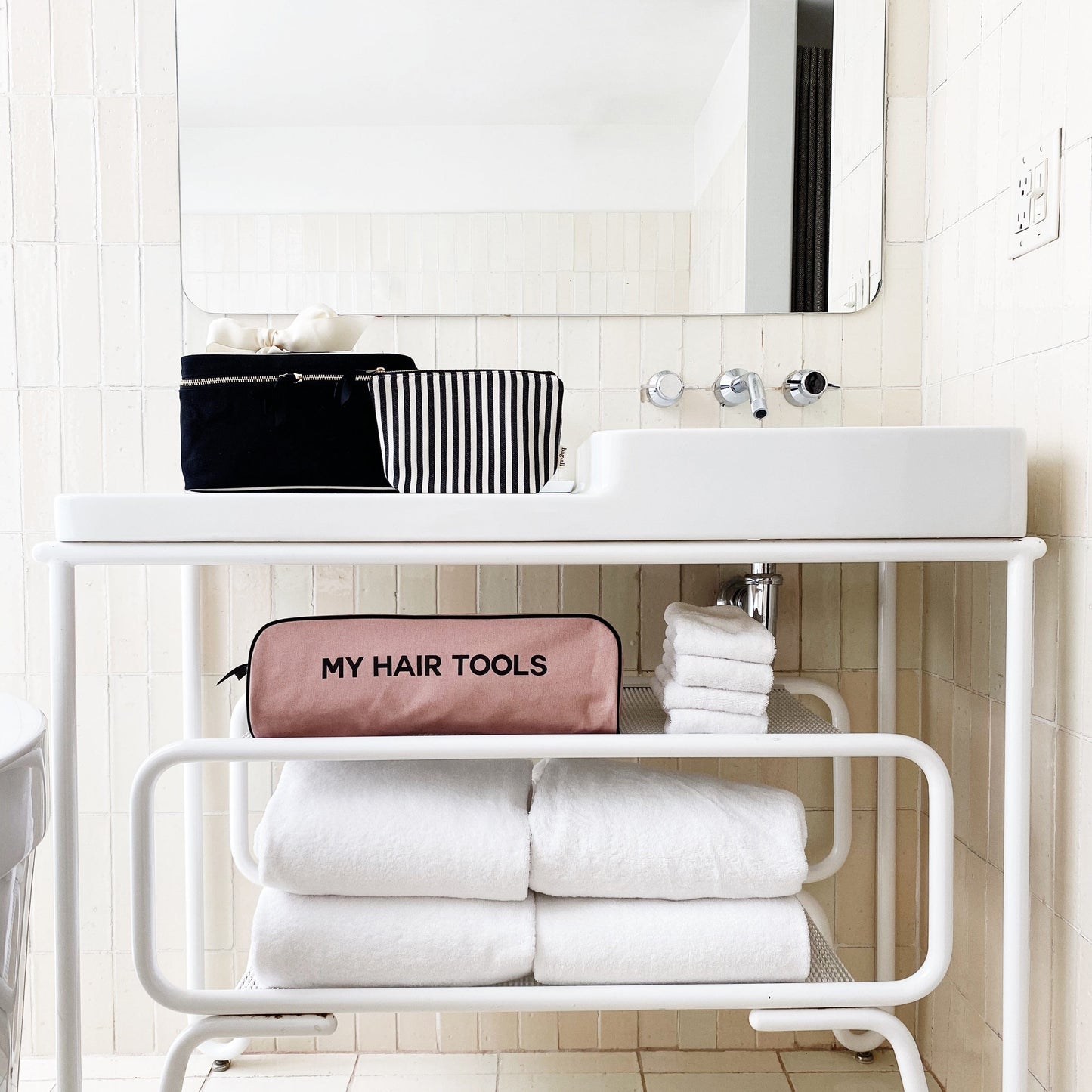 Medium Box Makeup & Toiletry, Black - Osadia Concept Store
