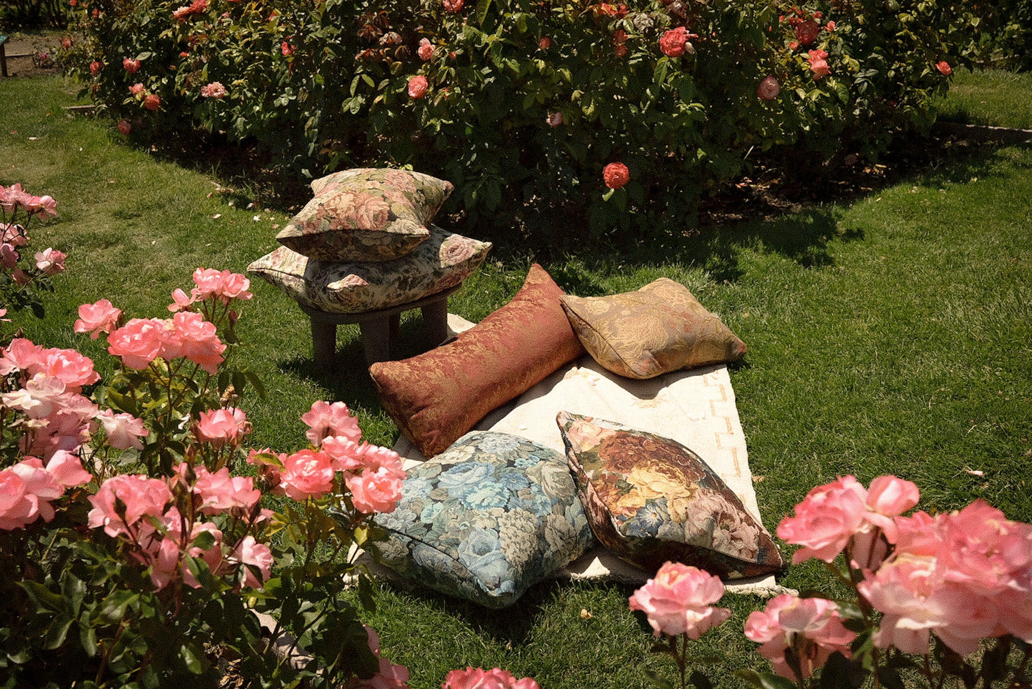 Manon Reversible Tapestry Long Lumbar