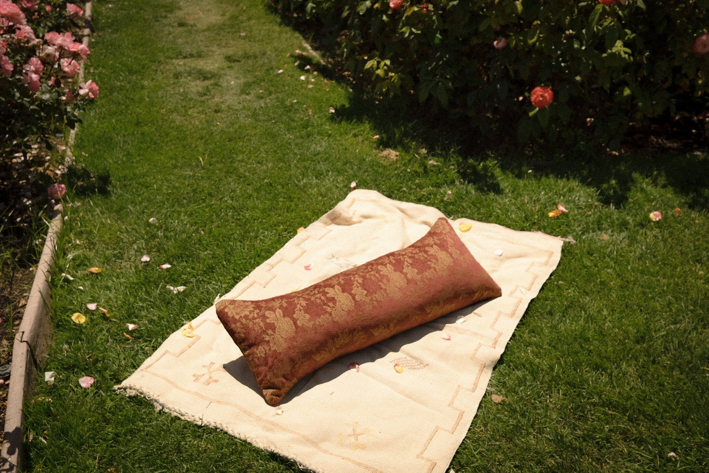 Manon Reversible Tapestry Long Lumbar