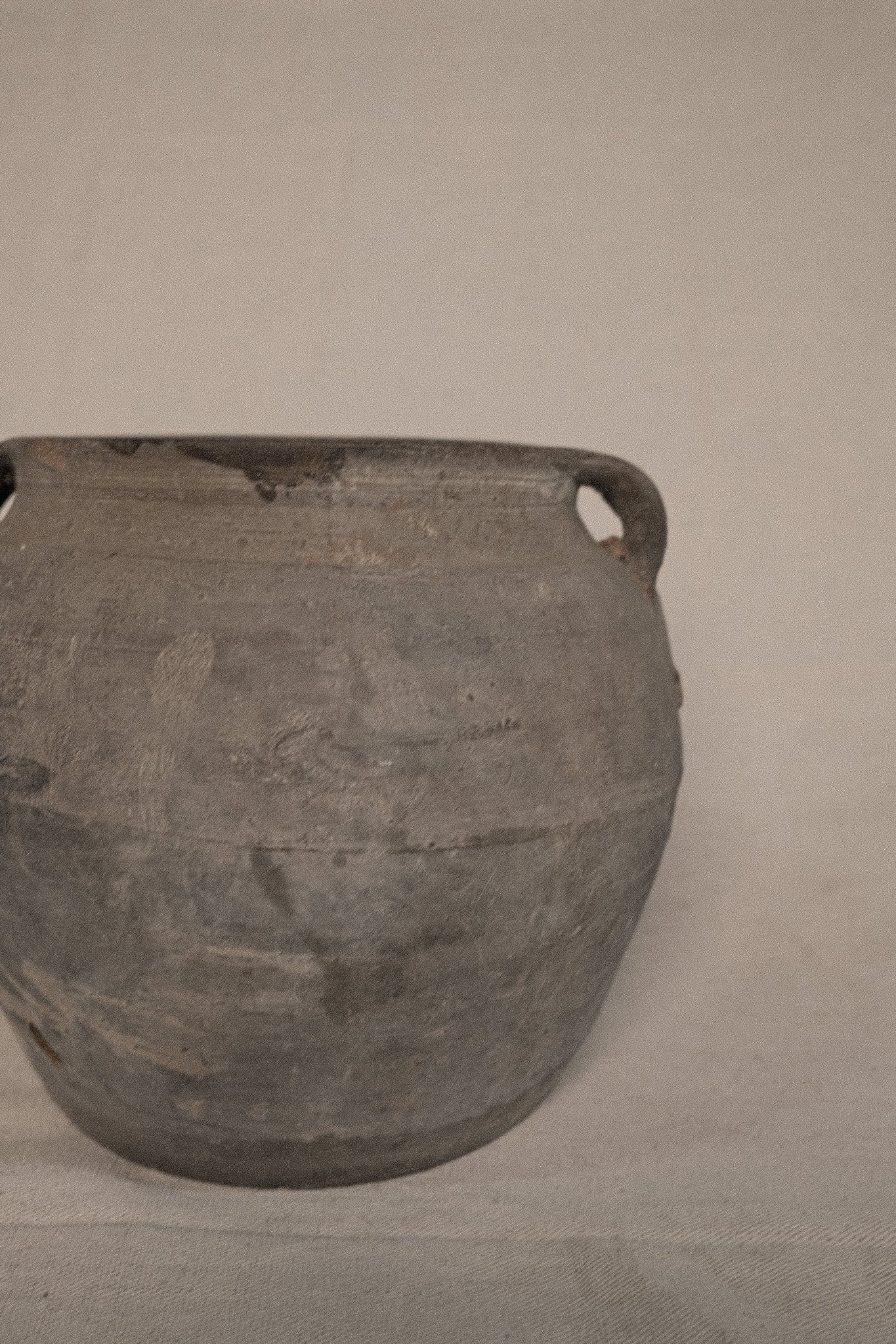 Big Chinese Vintage Clay Pot