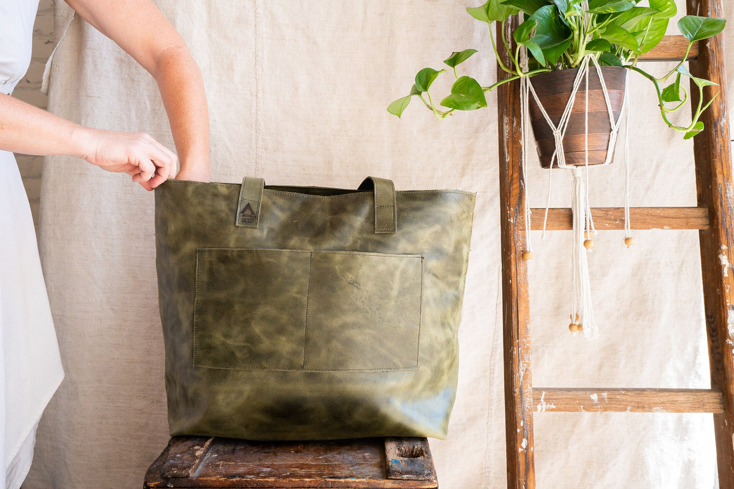 The Explorer - Green
