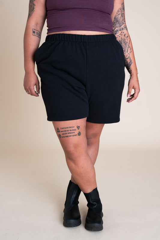 EveryBODY Shorts in Black