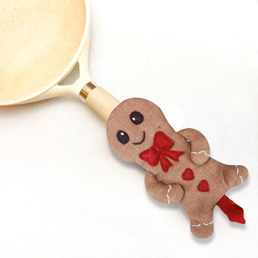 Gingerbread Man Skillet Handle Holder