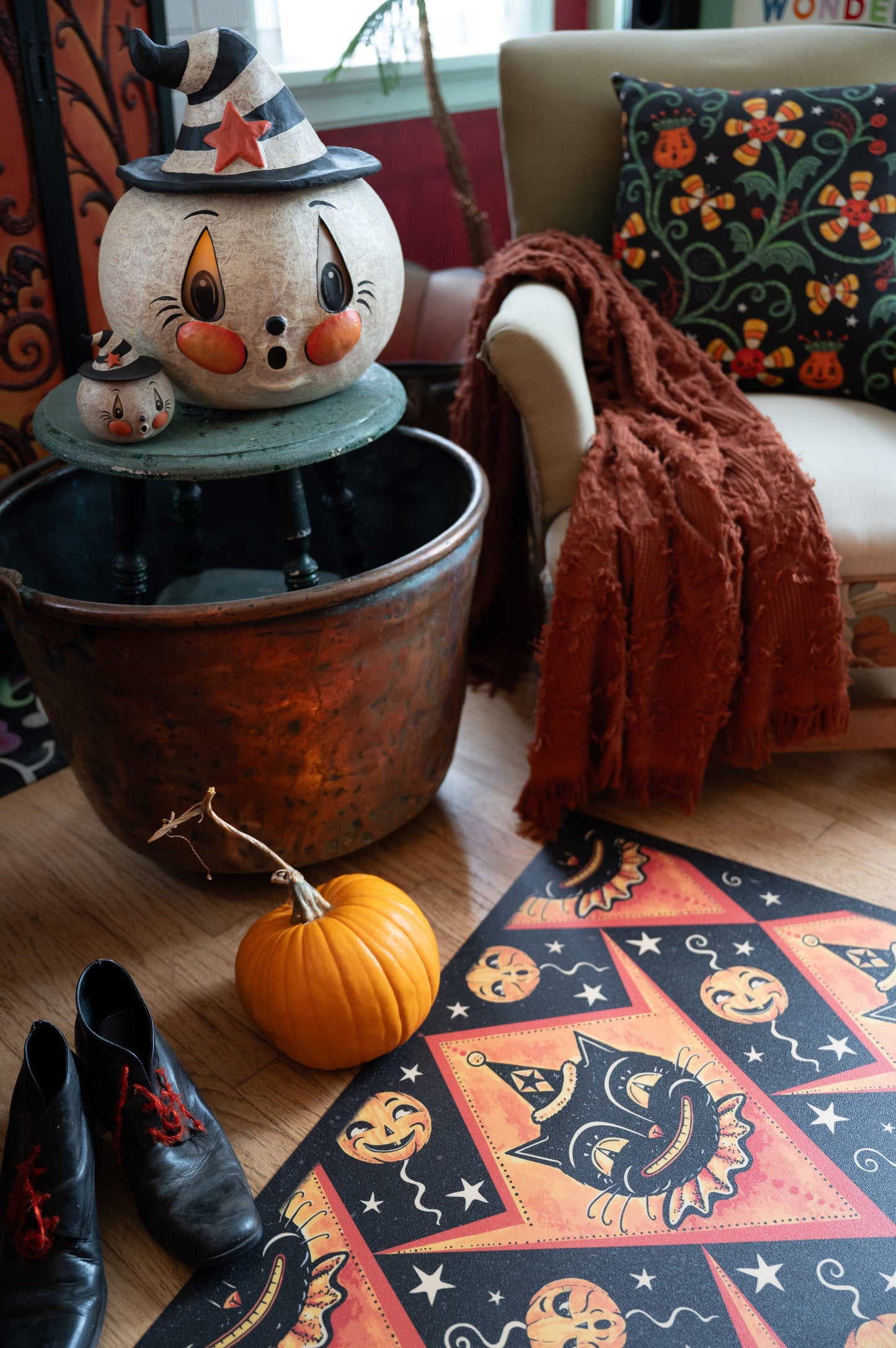 Grinning Black Cat Jack Harlequin Vinyl Floor Decor 52" x 76"