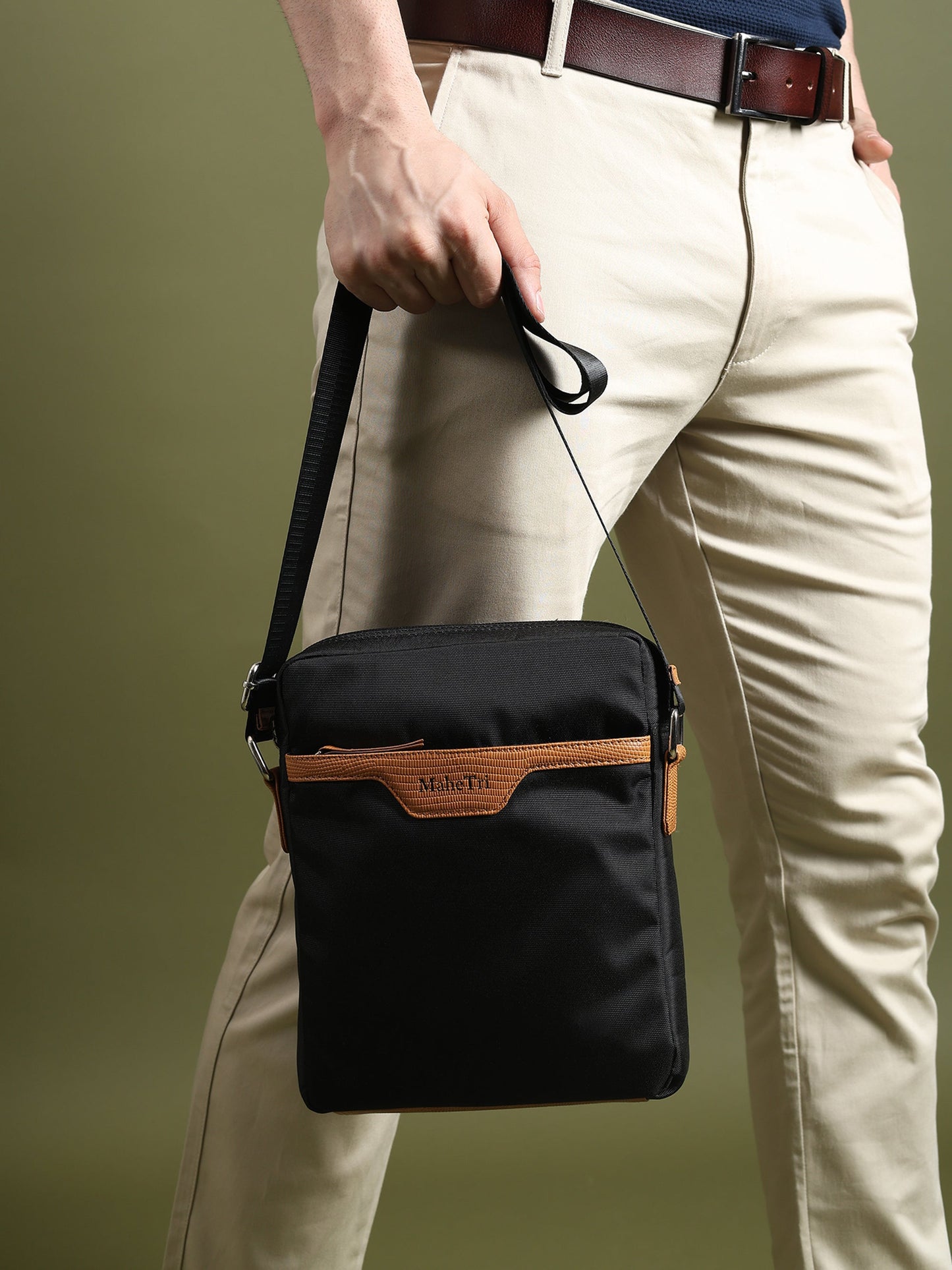 Mark Canvas Side Messenger Bag - Osadia Concept Store