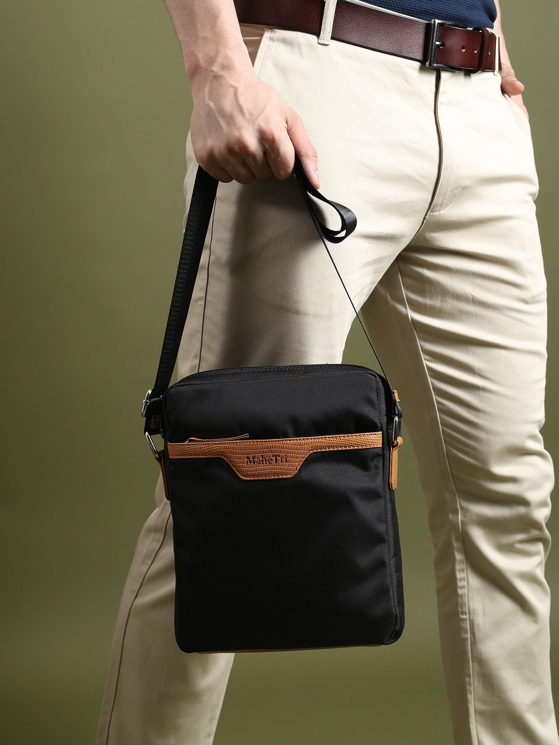 Mark Canvas Side Messenger Bag - Osadia Concept Store