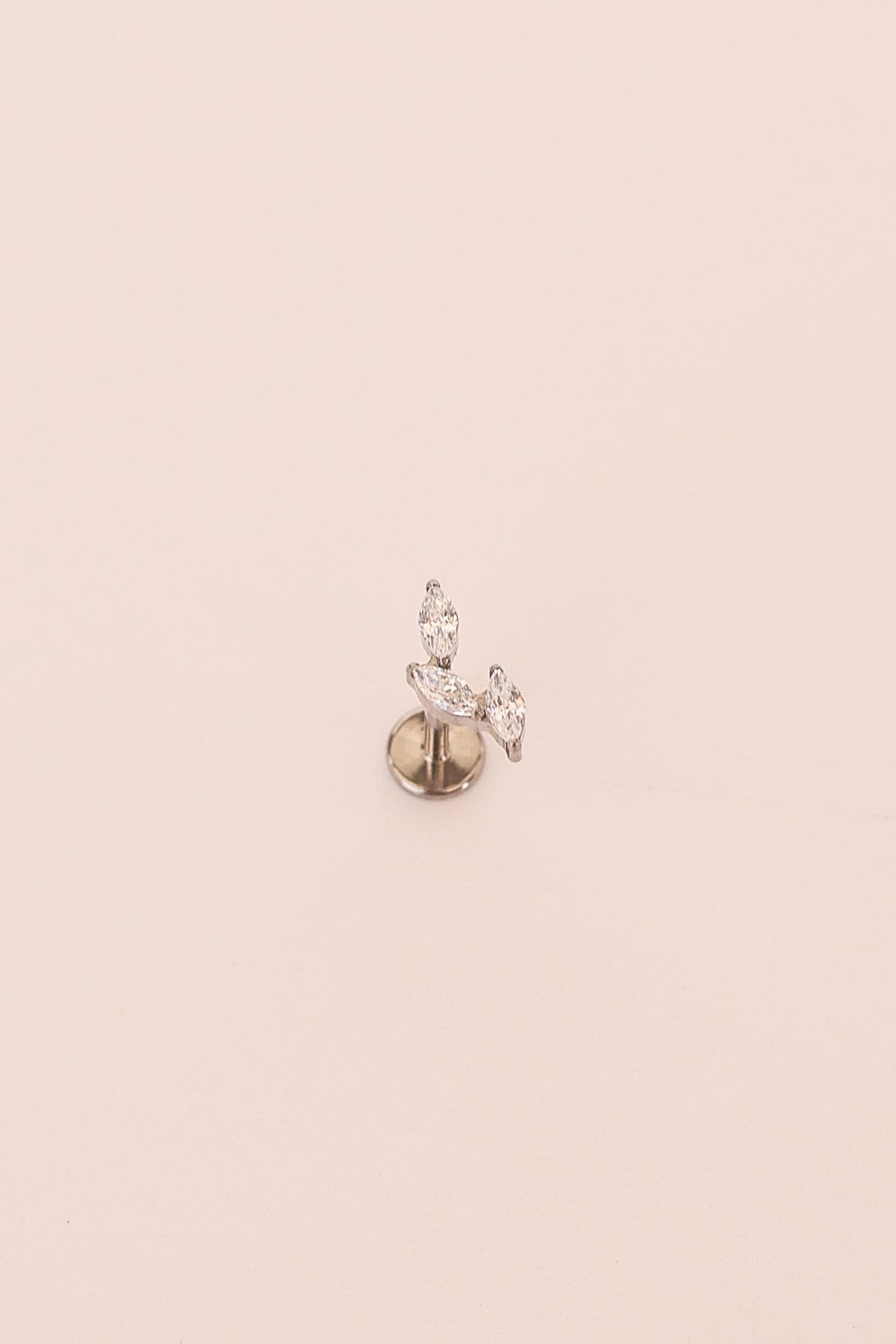 Vine Flat Back Stud