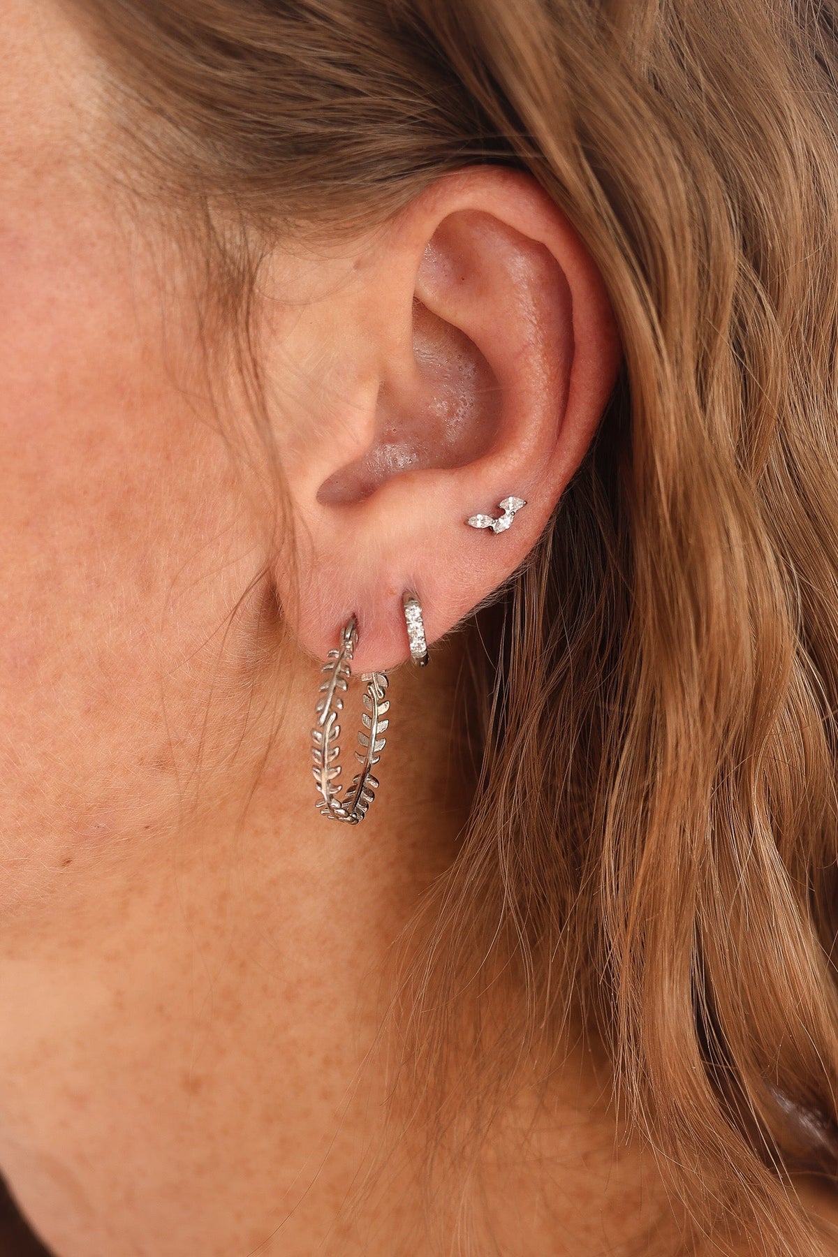 Vine Flat Back Stud