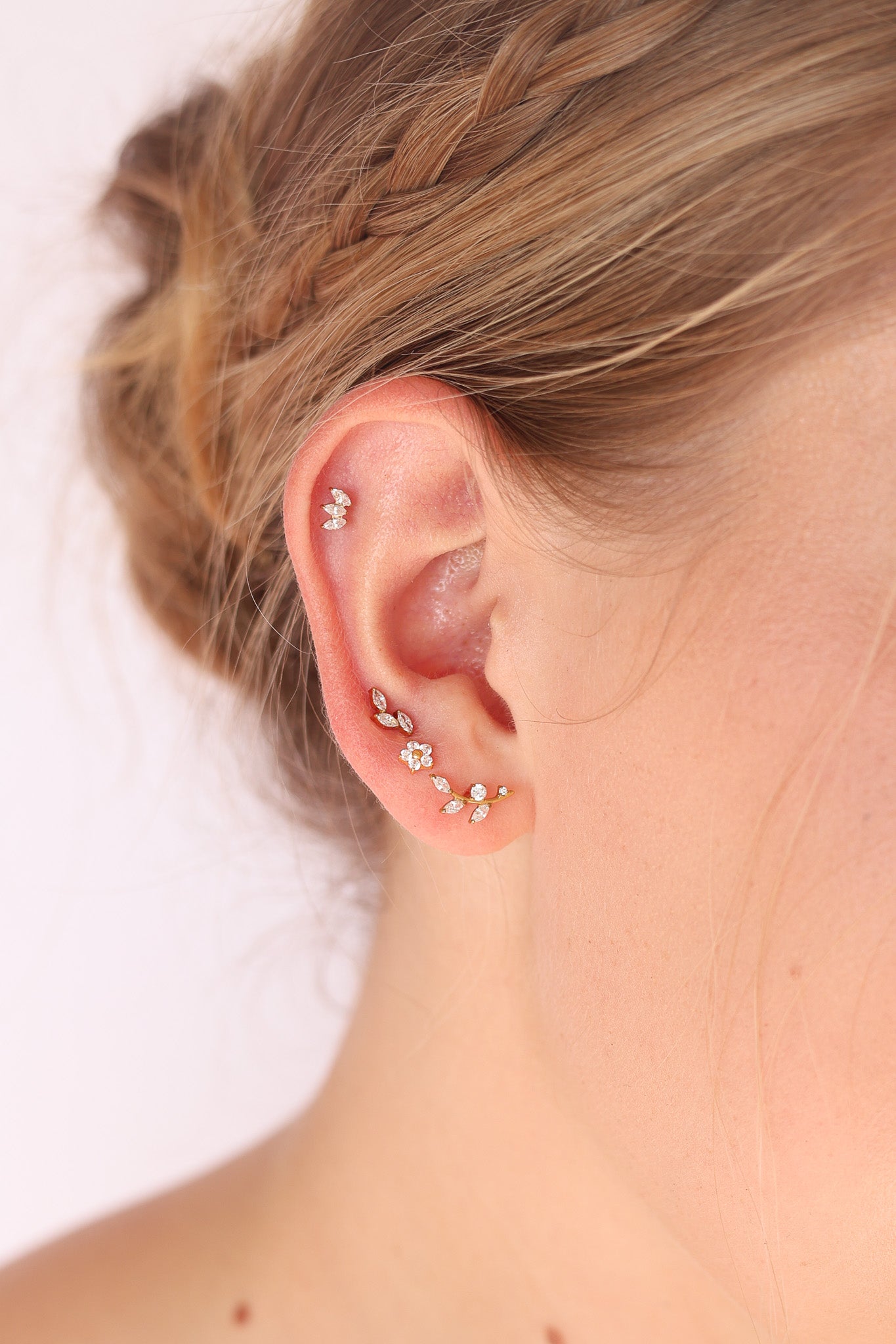 Vine Flat Back Stud