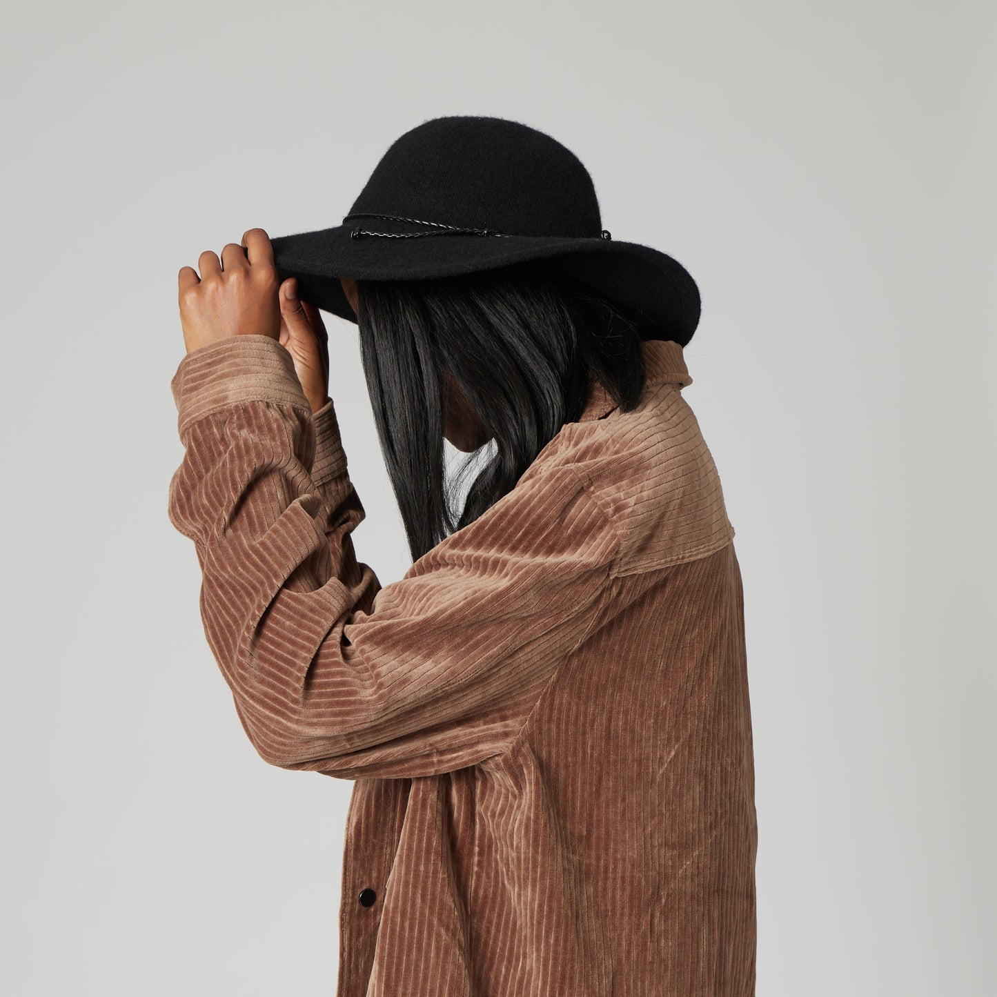 Women's Knit Floppy w/ Faux Leather Knot Trim