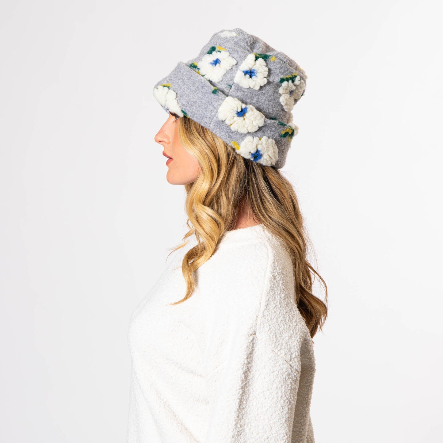 Keyes - Wool Blend Cuffed Beanie with Sherpa Flowers - KNH8084
