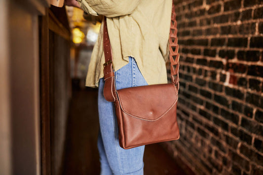 Vintage Linked Strap Crossbody