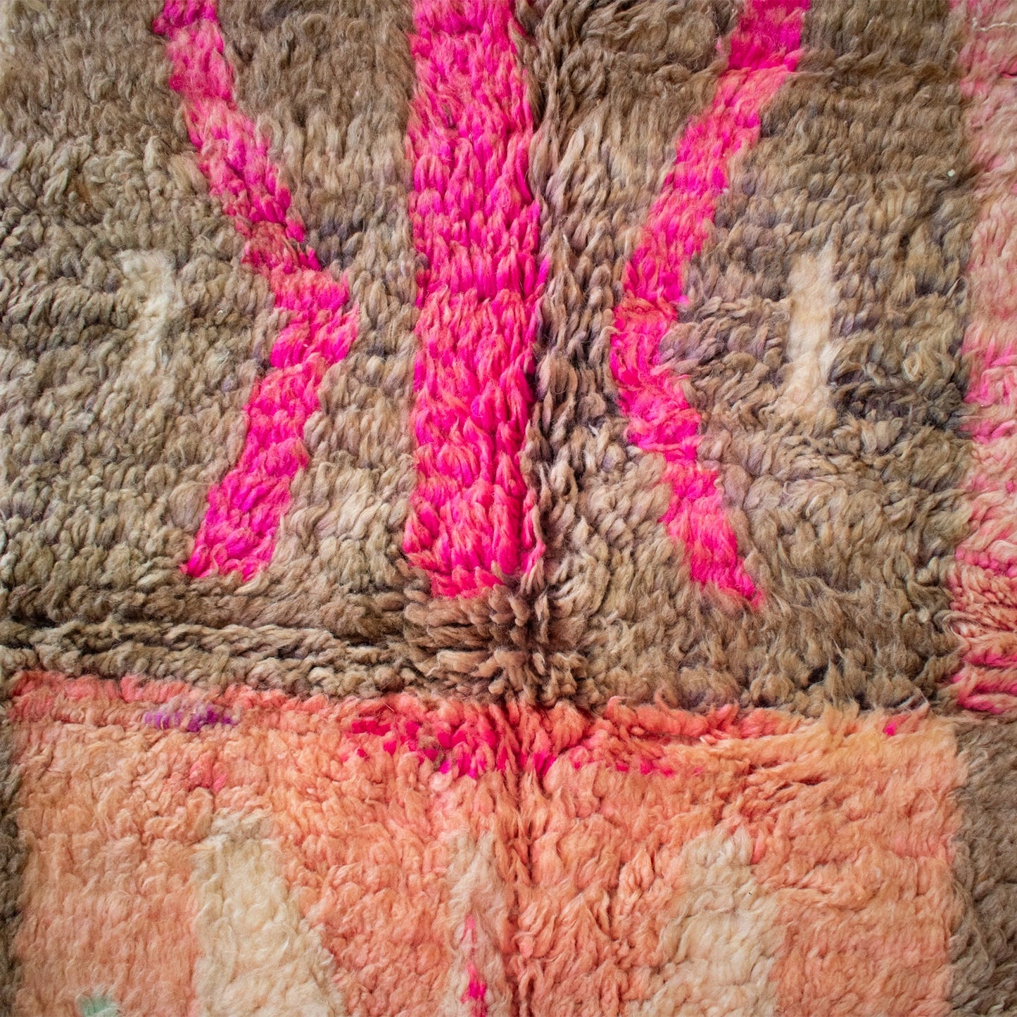 Sofi Contemporary Moroccan Boujaad Rug | 5'6" x 8'5"