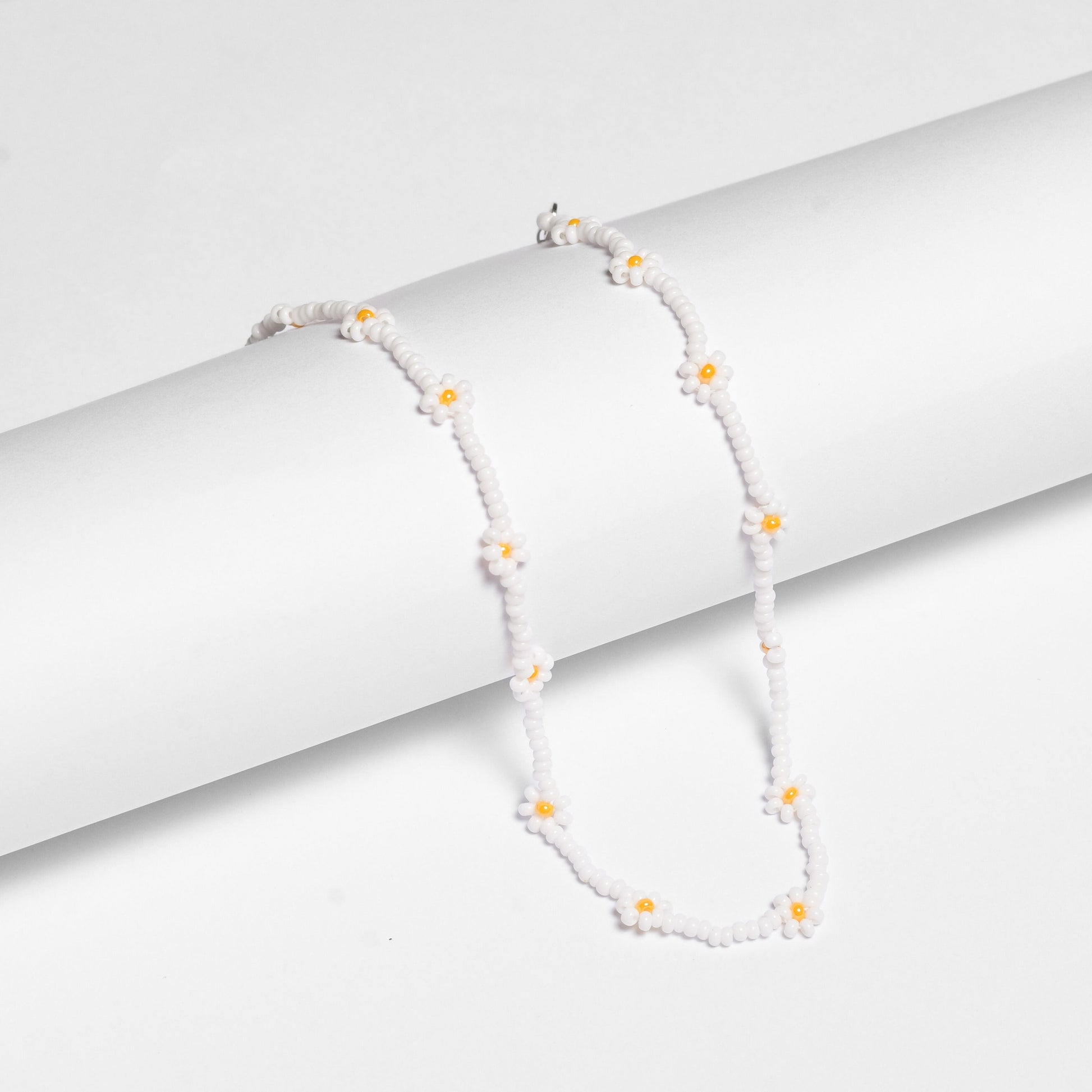 Daisy Seed Bead Choker - Guatemala - Osadia Concept Store