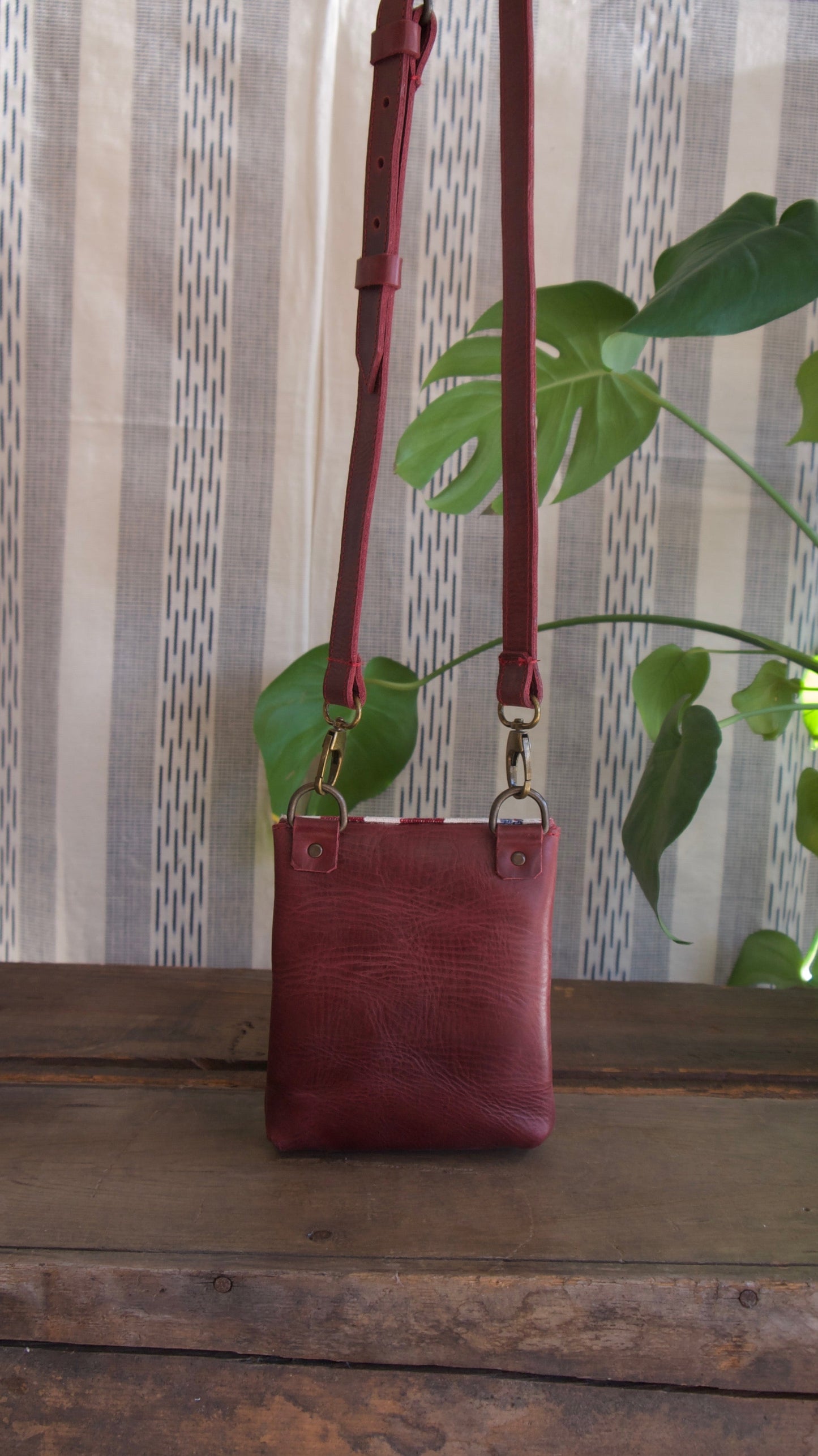 Scallop Bag - Pomegranate and Flag Weaving