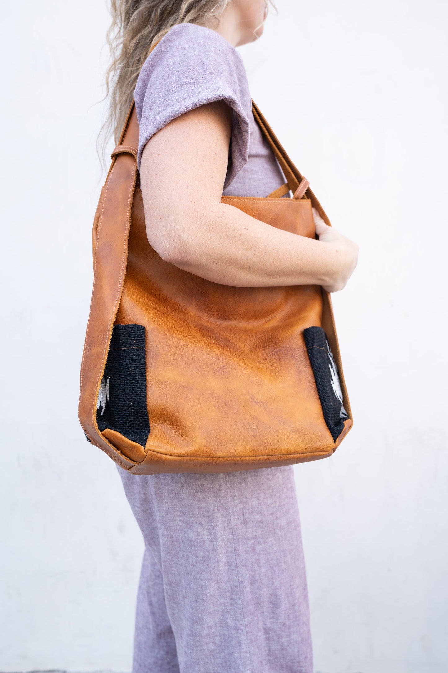 Patzik - Black and White Mayan Star Pockets - Tan Leather