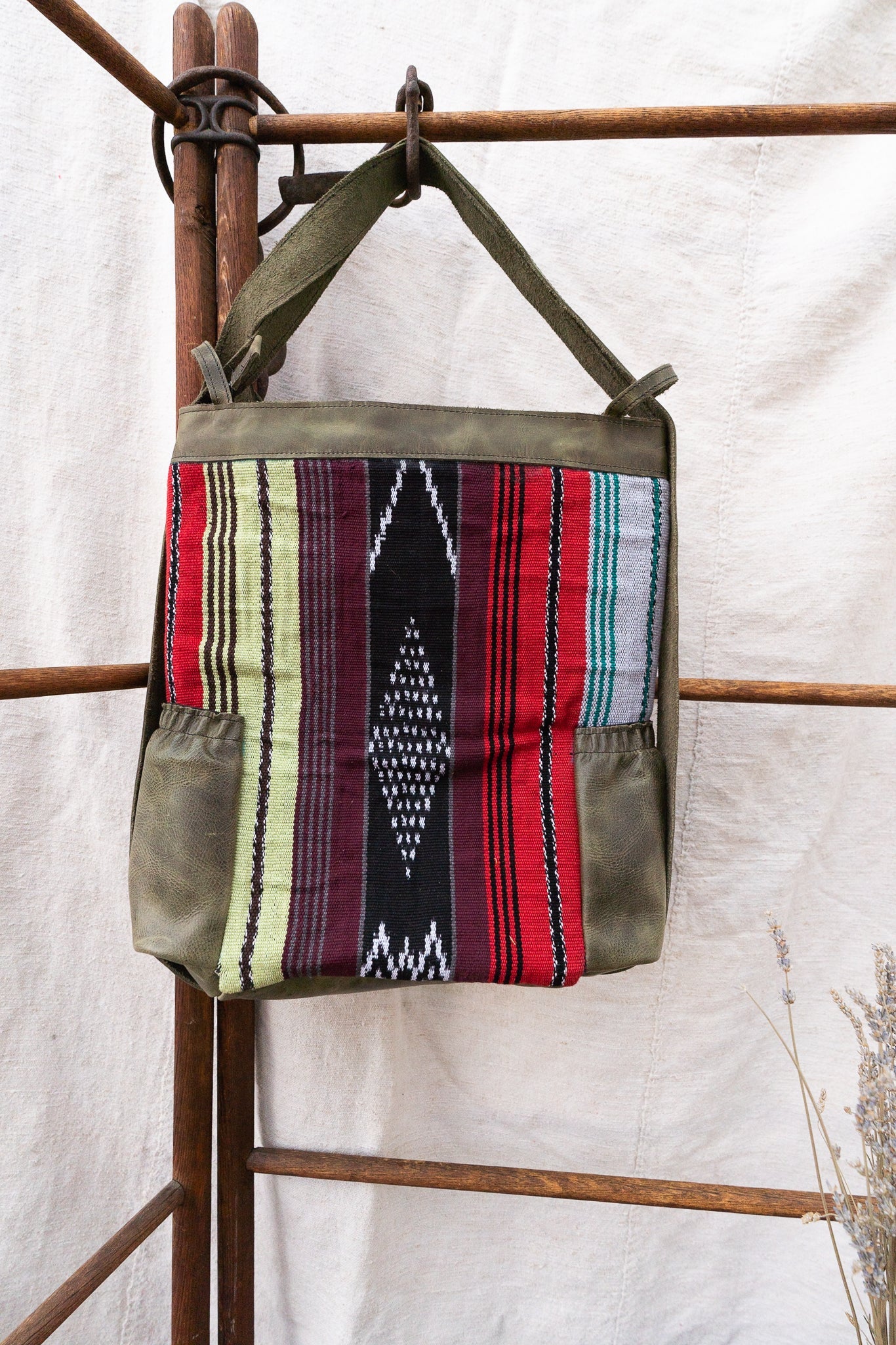 Patzik - Red Nawala - Green Leather