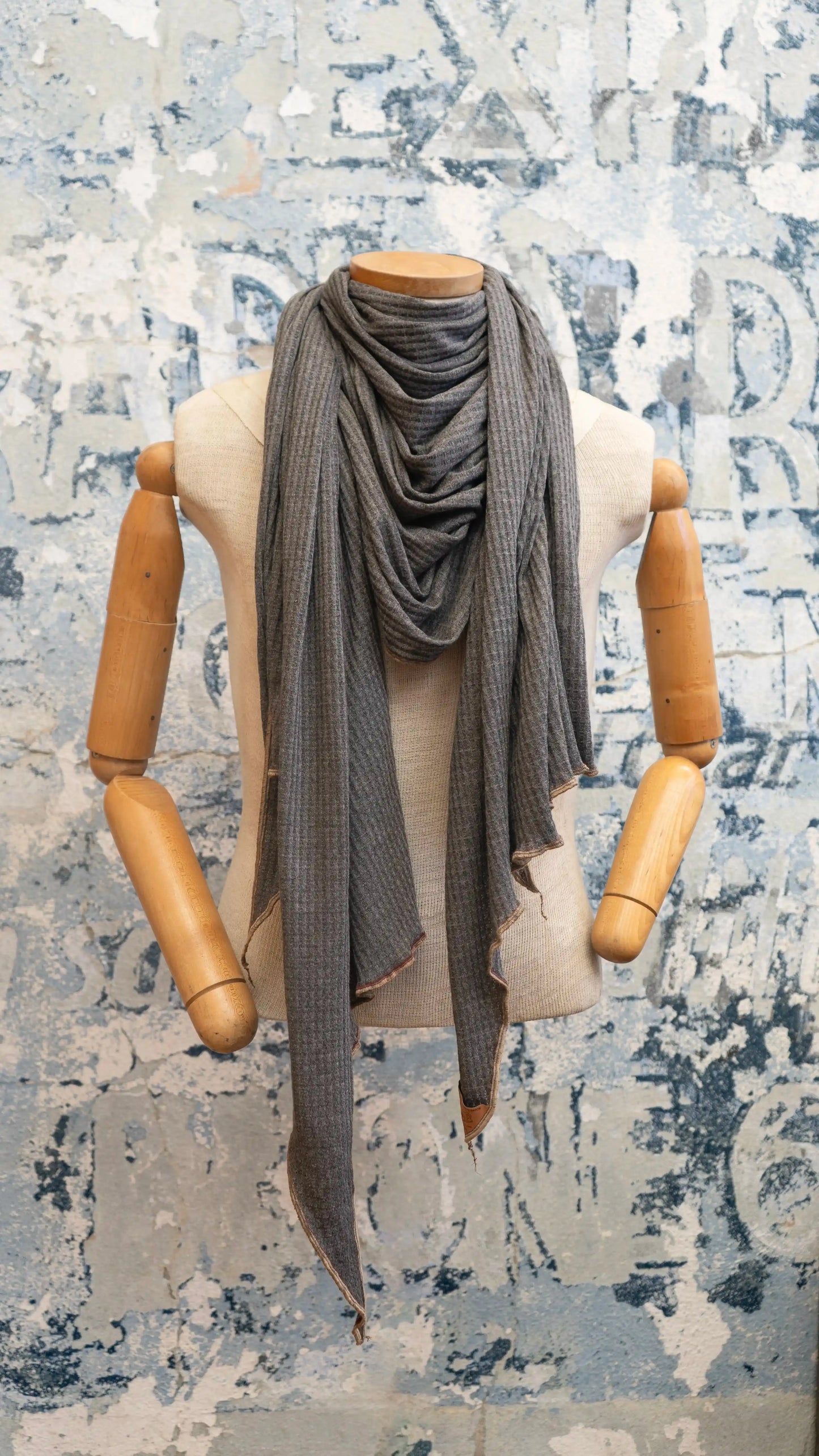 Regal Snuggles Scarf - Osadia Concept Store