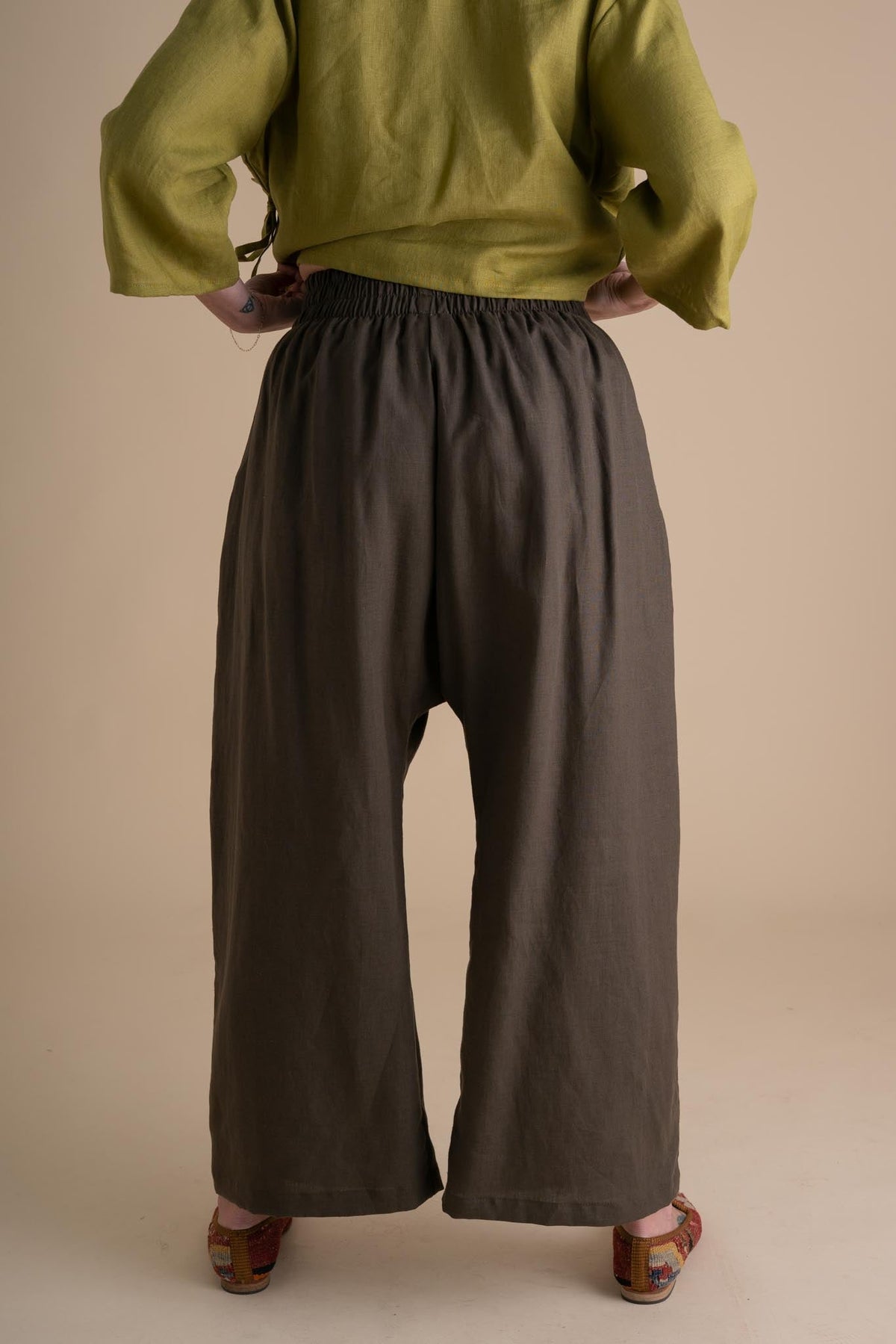 Weekend Pants (Updated) in Lichen