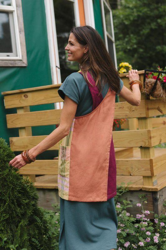 Greenhouse Apron (Updated) in Passion Fruit
