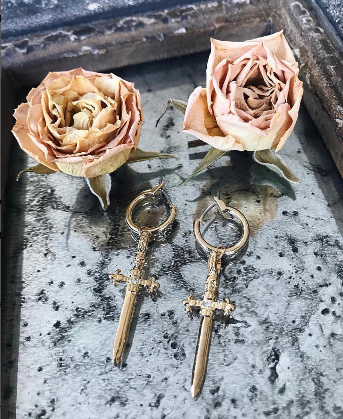 The Alexandra Hoop Earrings - Gold - Osadia Concept Store