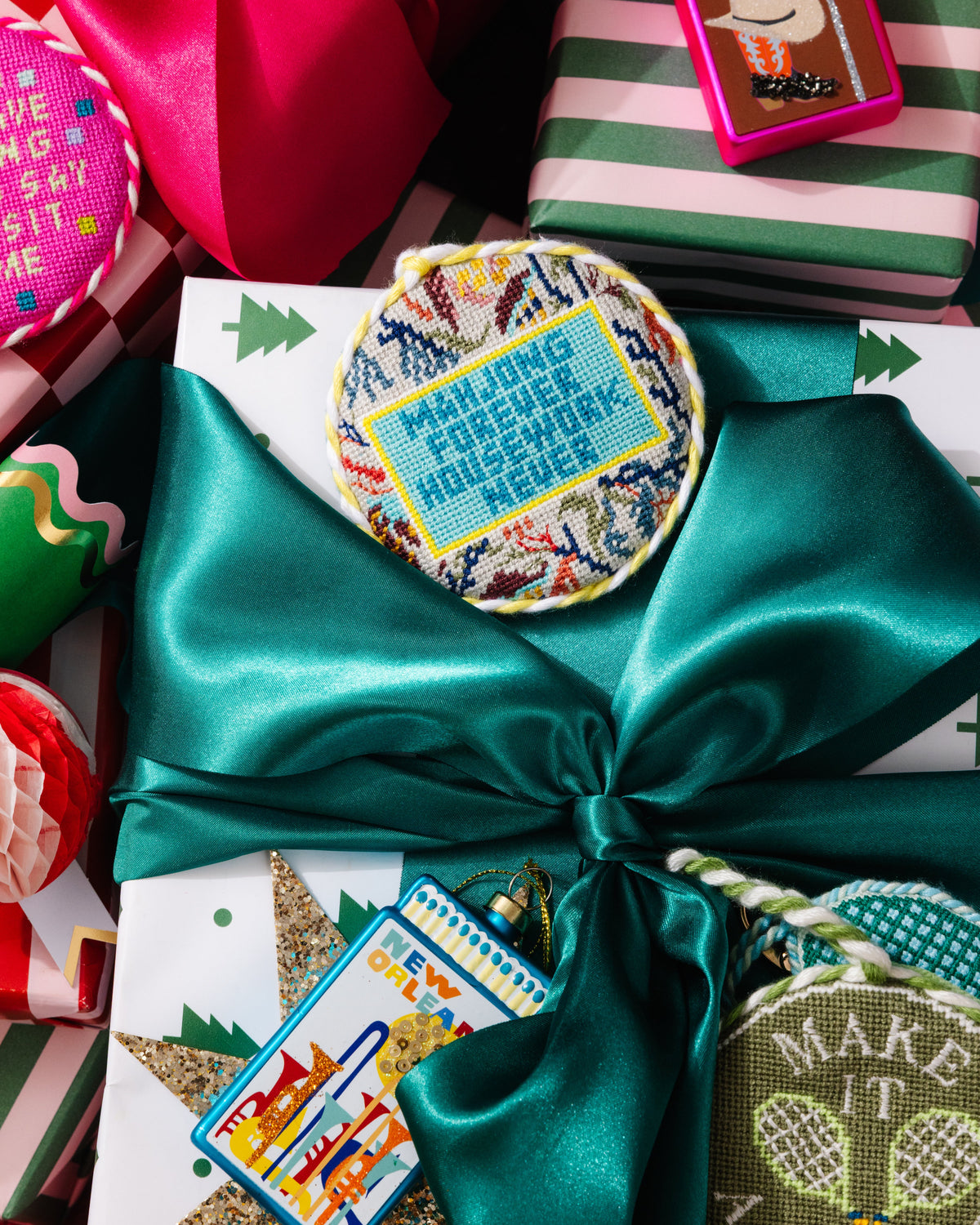 Needlepoint Ornament - Mahjong Forever