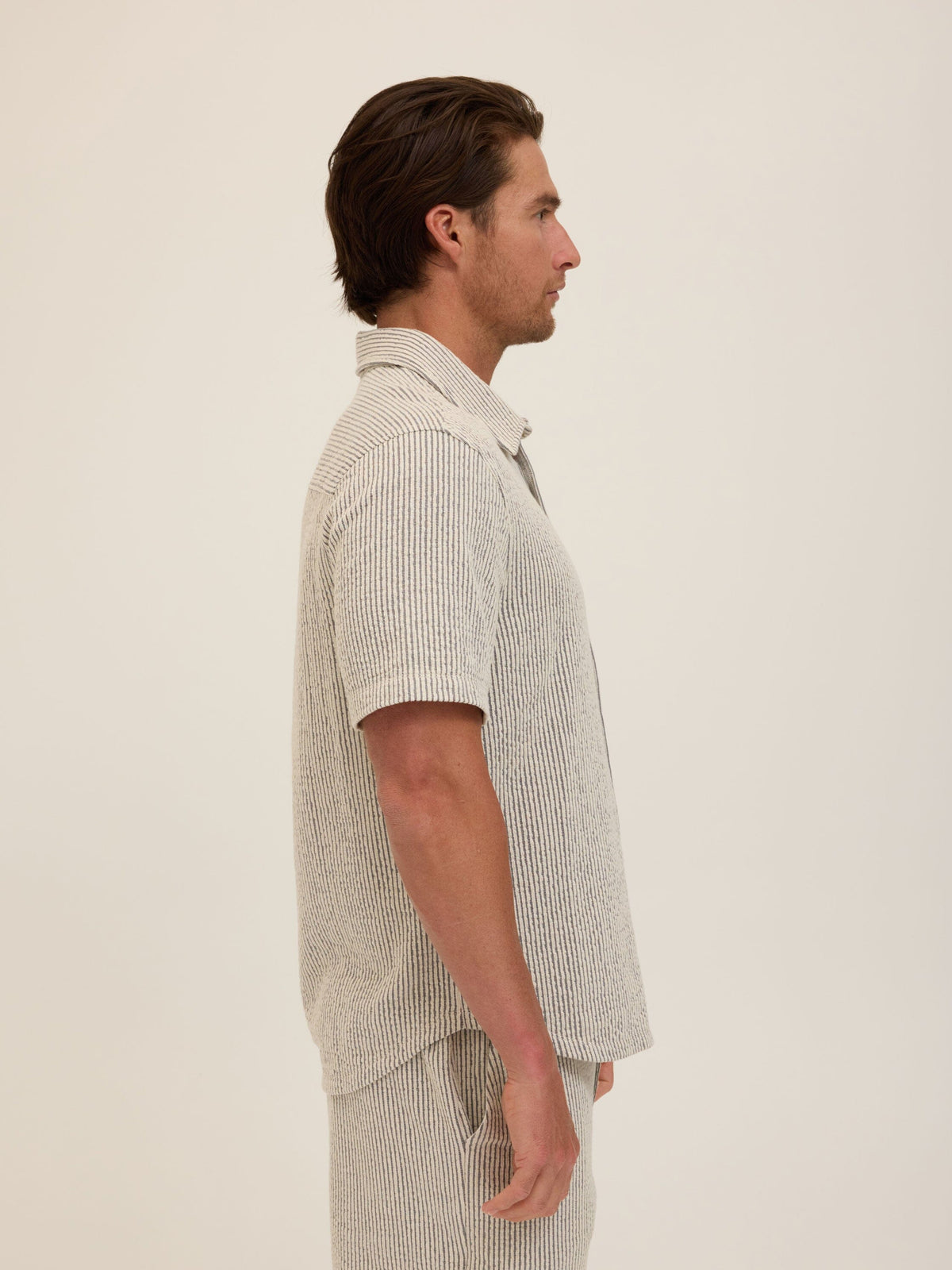 Adam Tonal Stretch Seersucker Button Down Shirt