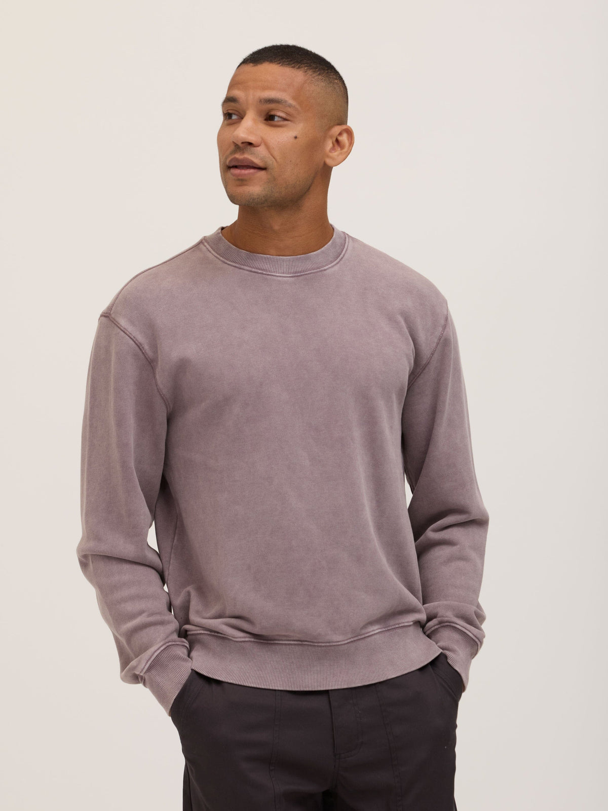 Dallas Mineral Wash Terry Relaxed Crew Pullover
