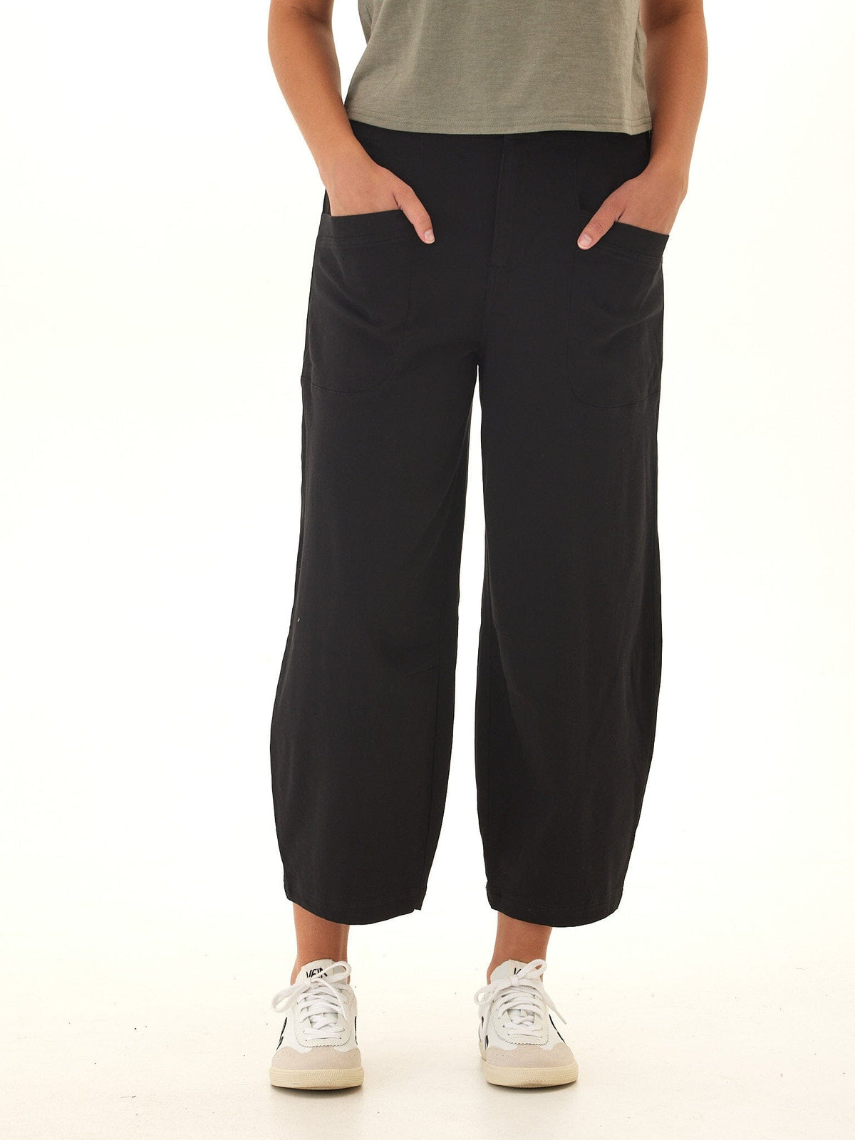 Lauren Stretch Twill Pleated Barrel Pant