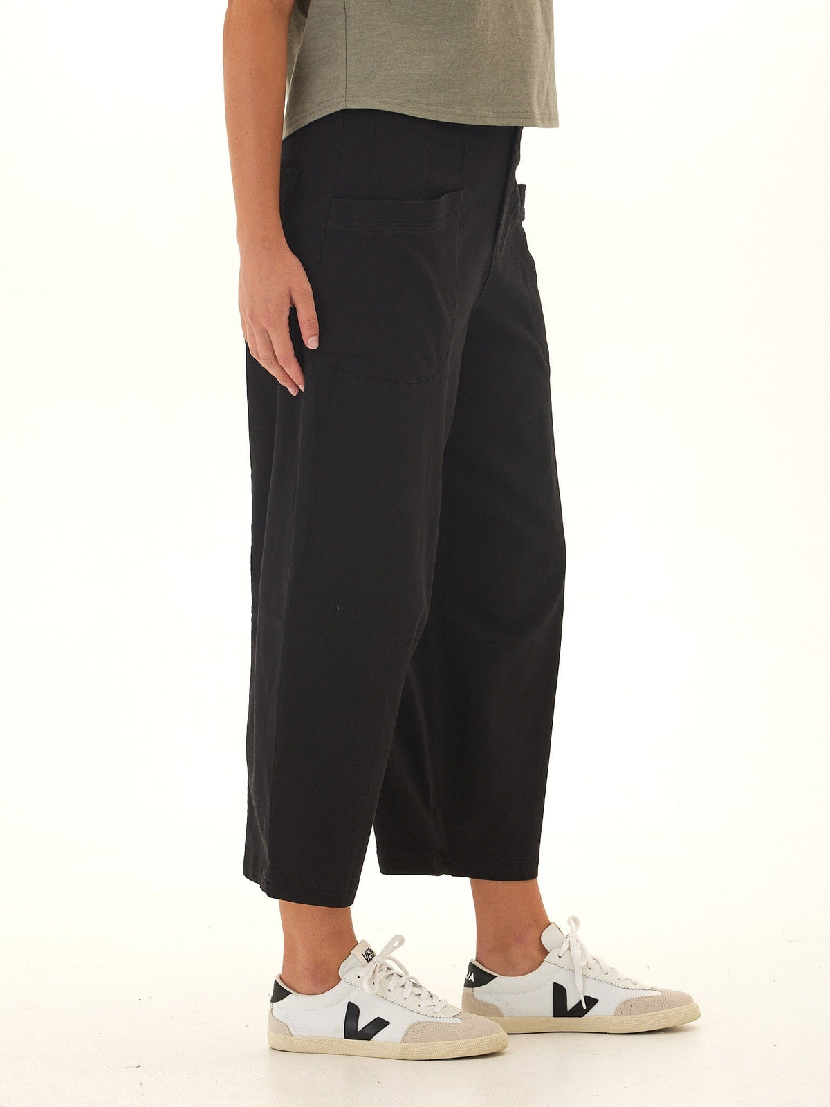 Lauren Stretch Twill Pleated Barrel Pant