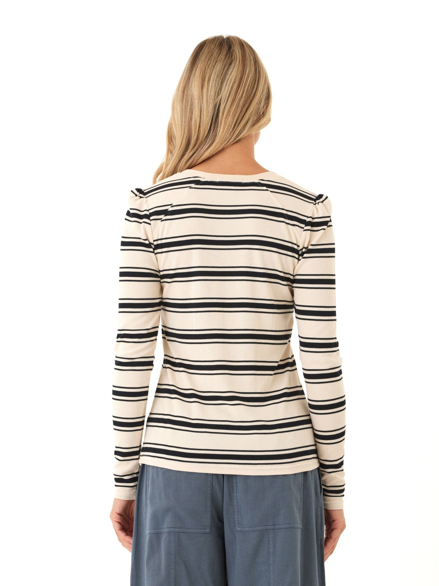 Nimia Feather Rib Puff Shoulder Top