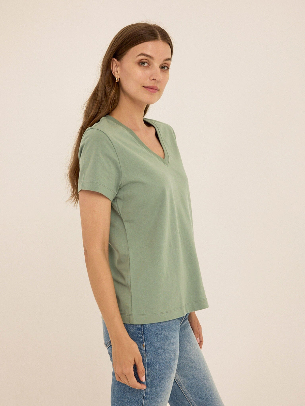 Aria Essential Jersey V-Neck Tee