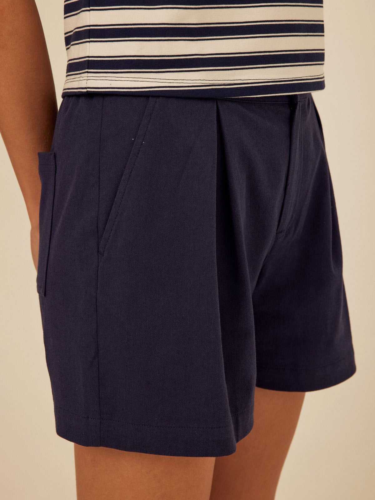 Selene Stretch Twill Pleated Short
