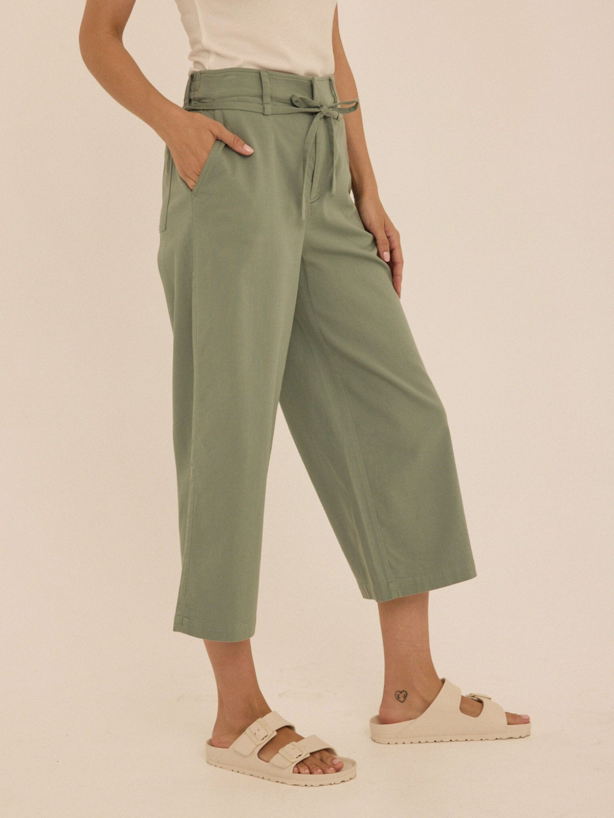 Bemmie Stretch Twill Relaxed Capri Pant