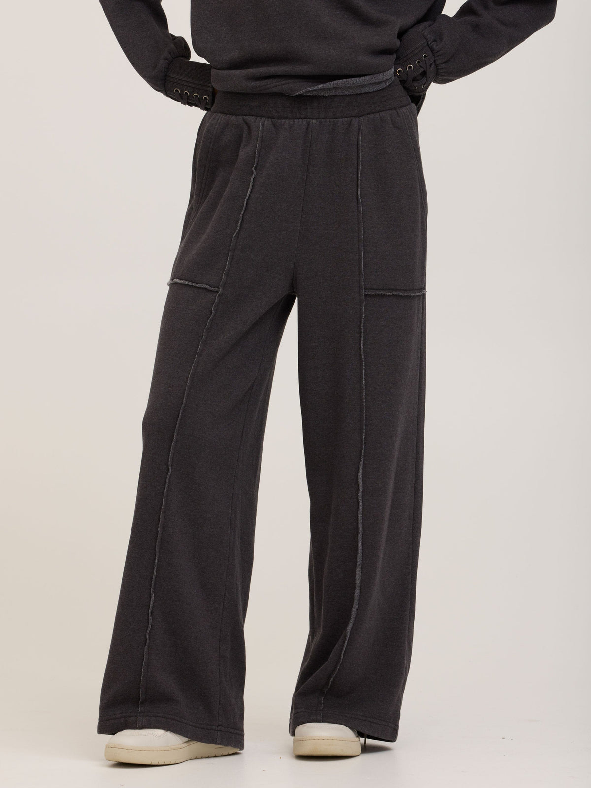 Sigourney Mineral Wash Fleece Wide Leg Pant