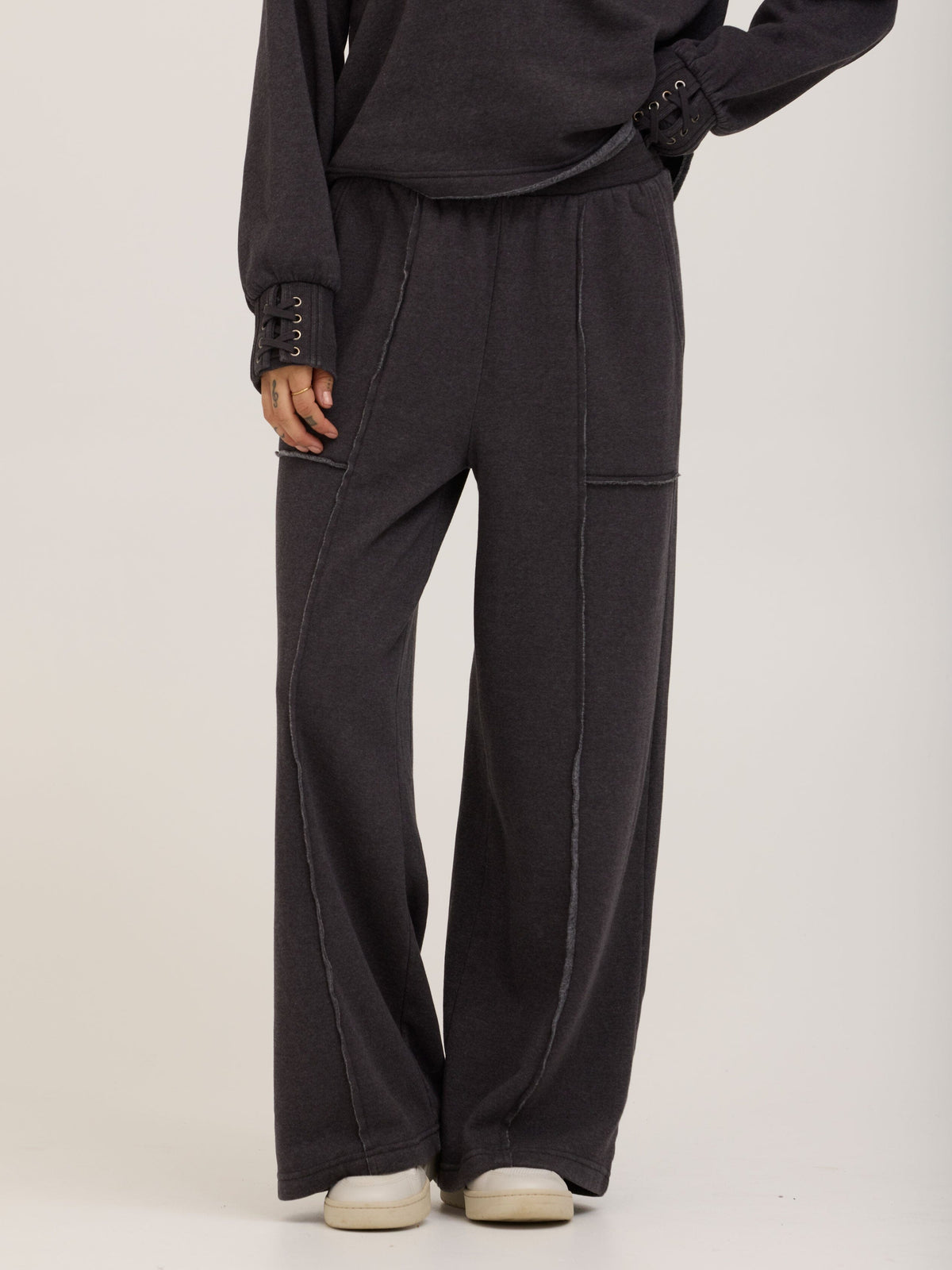 Sigourney Mineral Wash Fleece Wide Leg Pant
