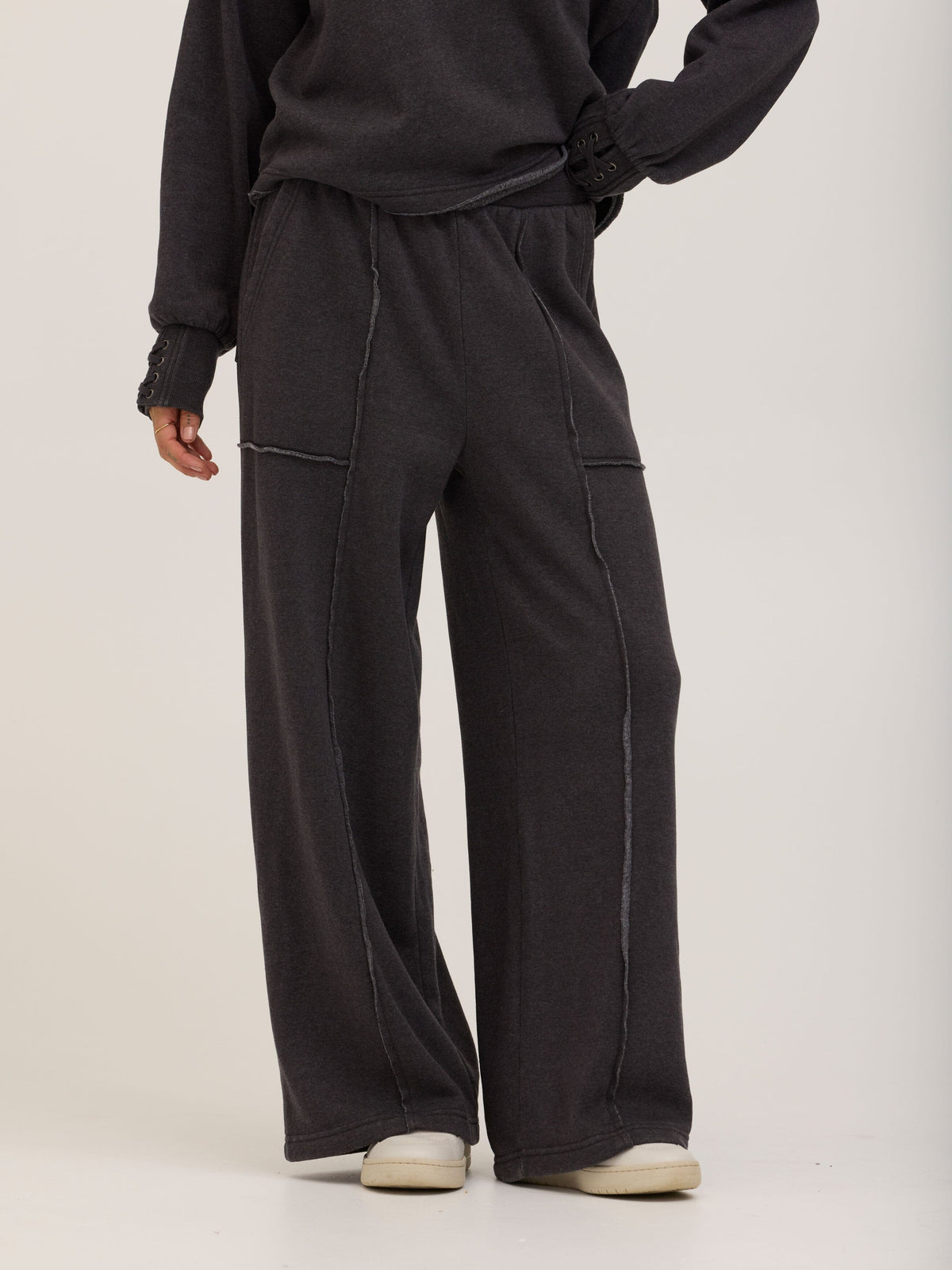 Sigourney Mineral Wash Fleece Wide Leg Pant