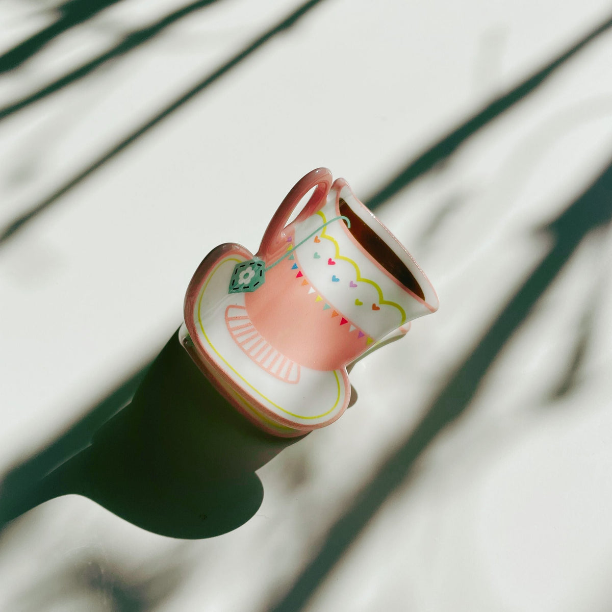 Velvet Claws Pink Tea Cup with Heart Hair Claw