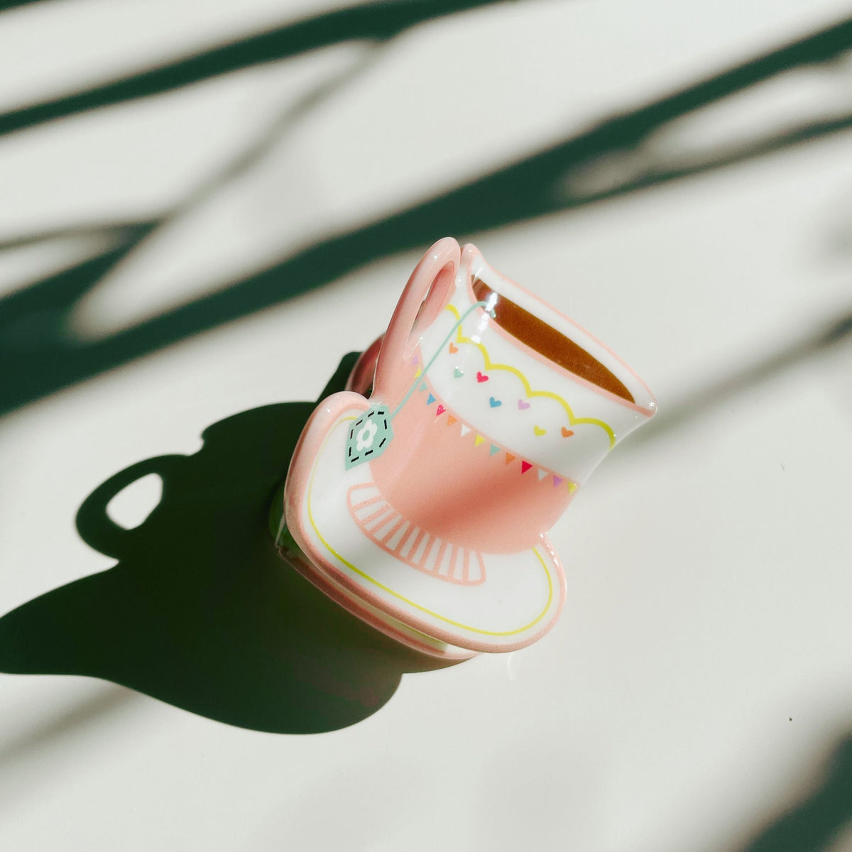 Velvet Claws Pink Tea Cup with Heart Hair Claw