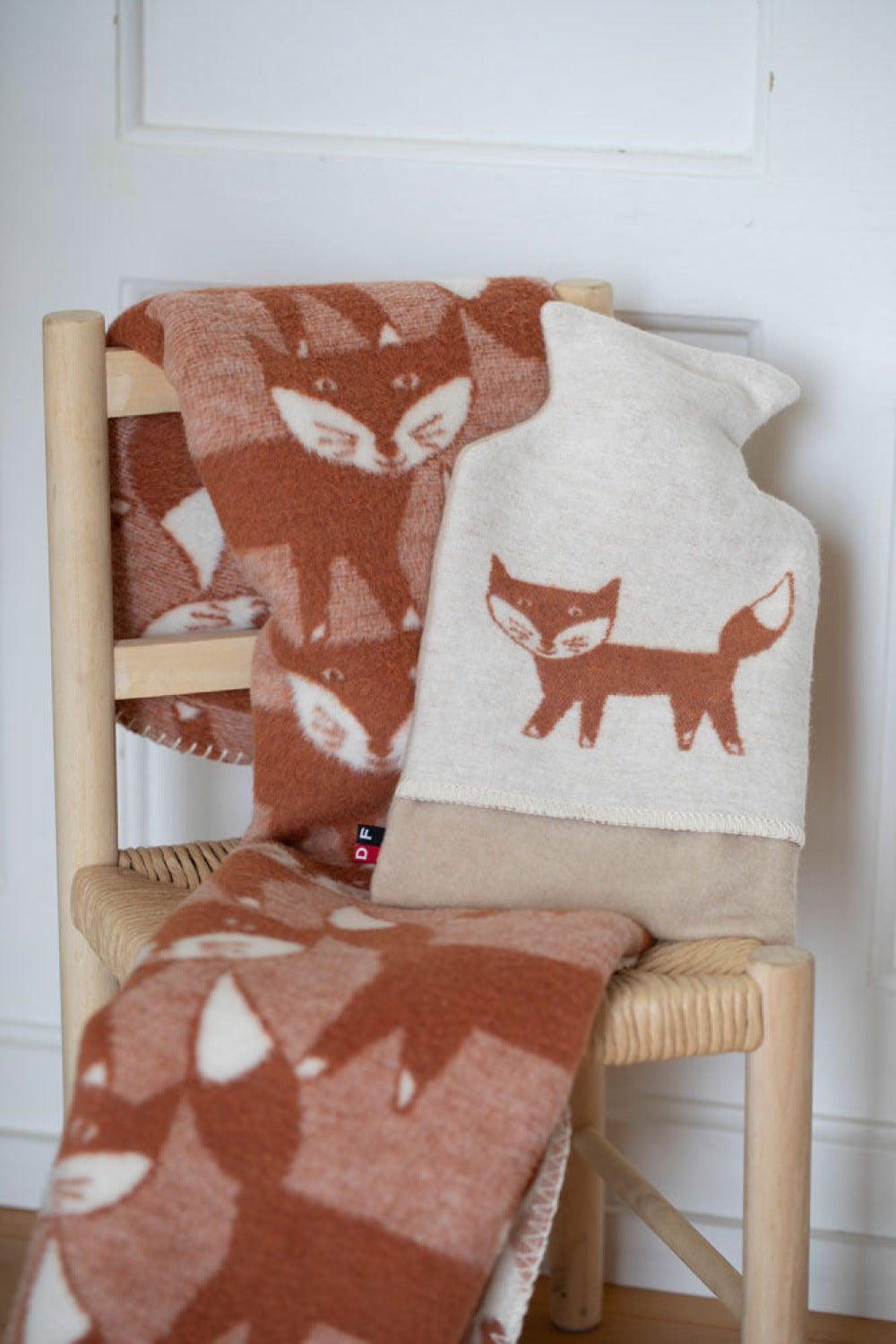 MILA Baby Blanket "Pack of Foxes"