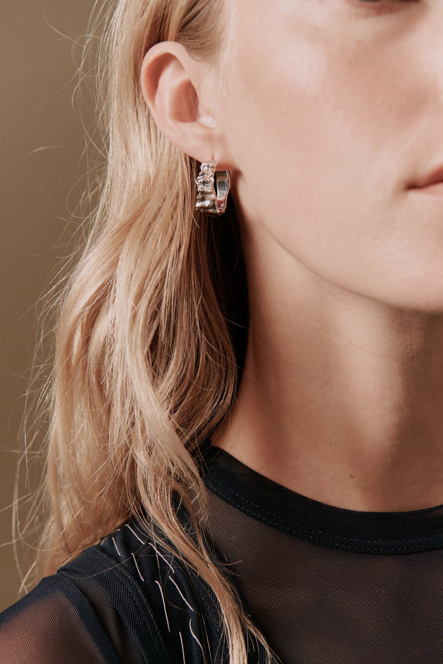 Anna Uneven Hoops