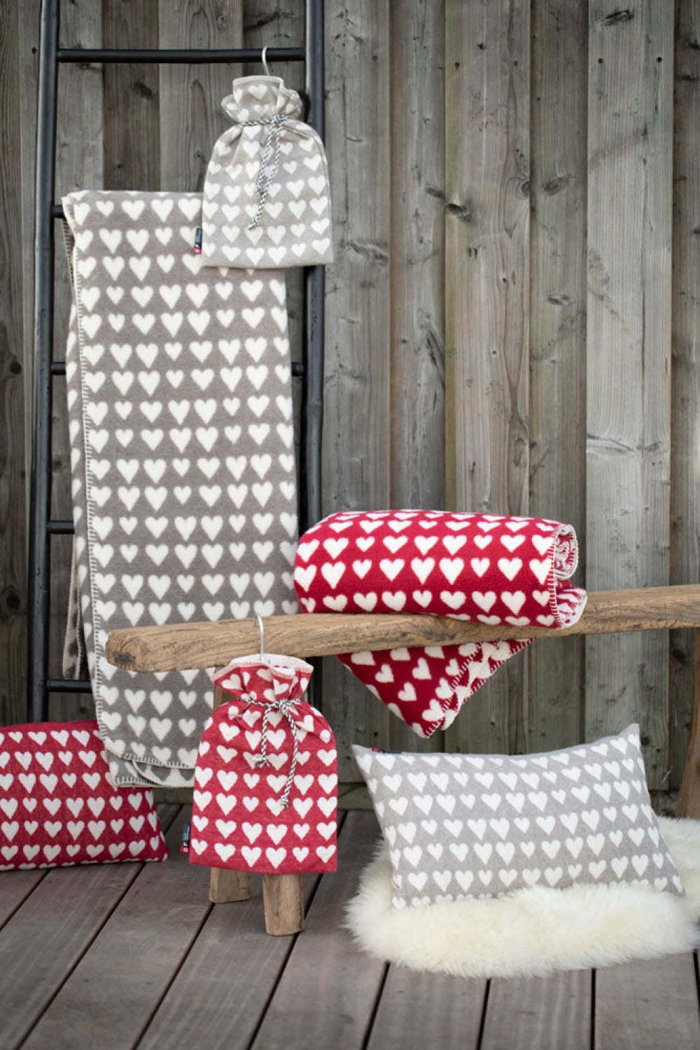 SAVONA Throw "Hearts"