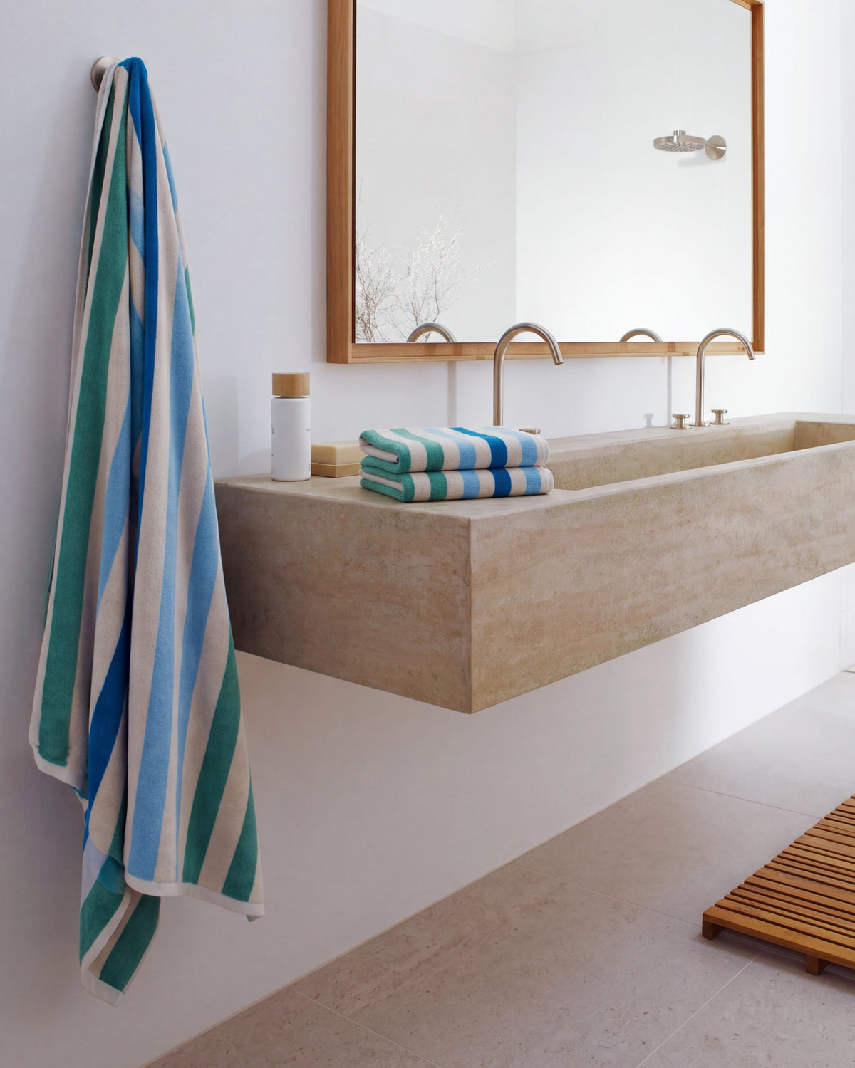 Everlayer Plush Cotton Reversible Towel - Janus Cadence