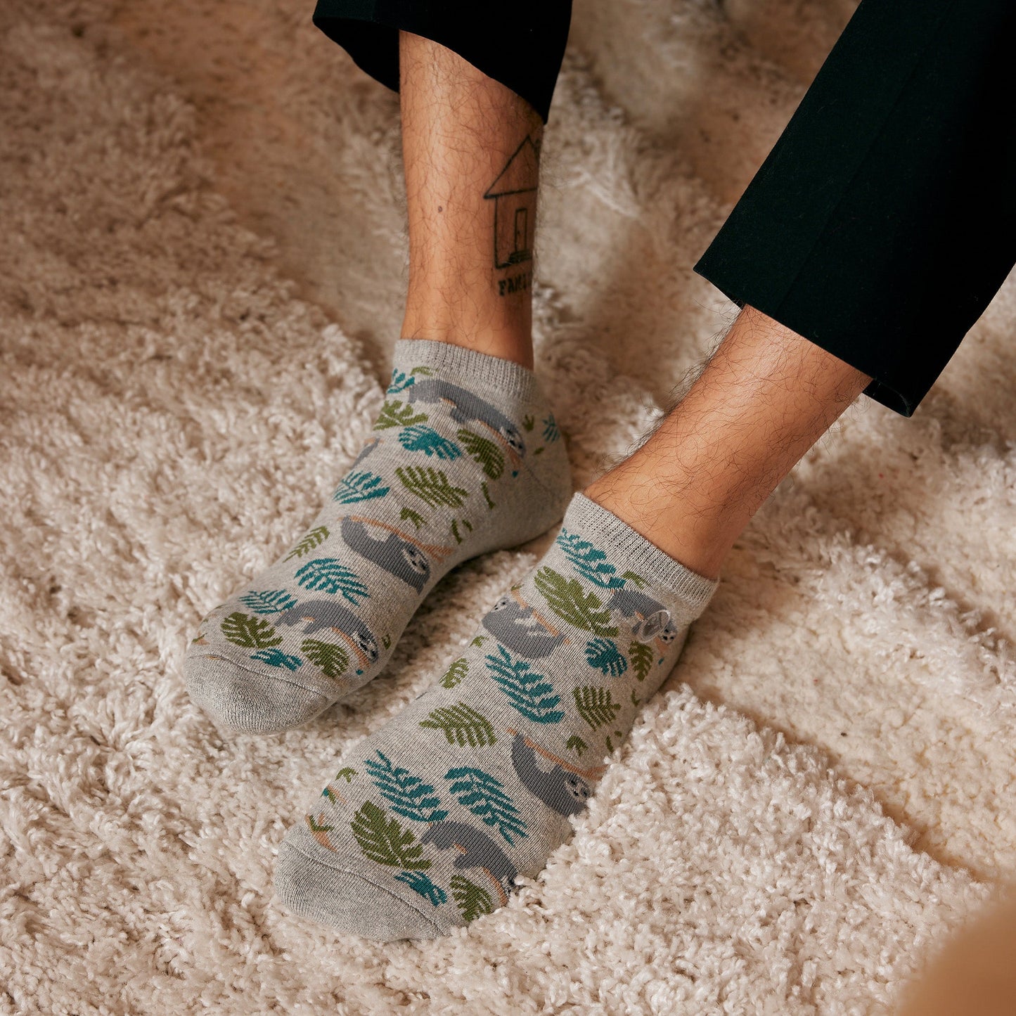 Socks that Protect Sloths - Osadia Concept Store